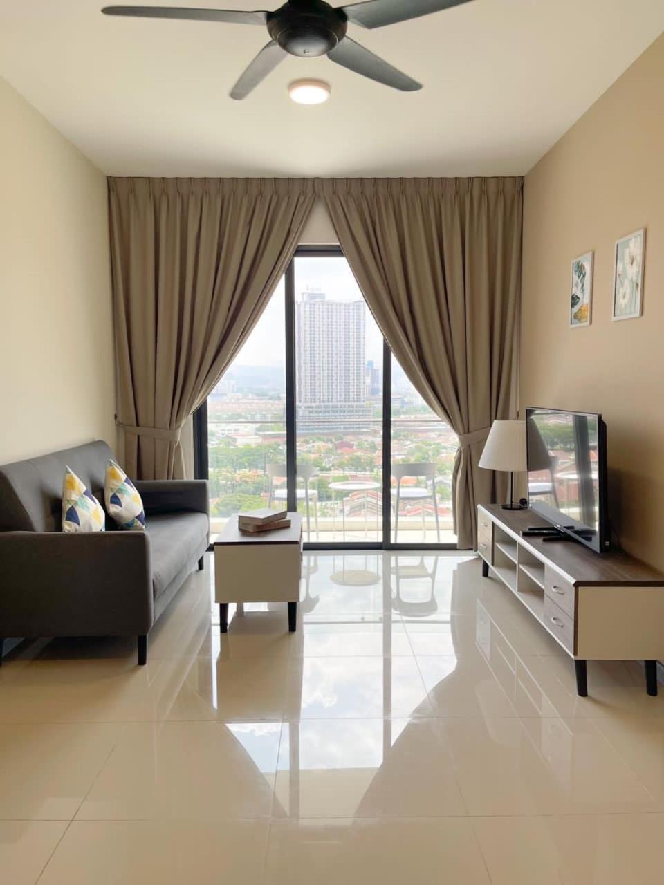 Cozy Family Suite Kepong DesaPark MontKiara Publika Mitec