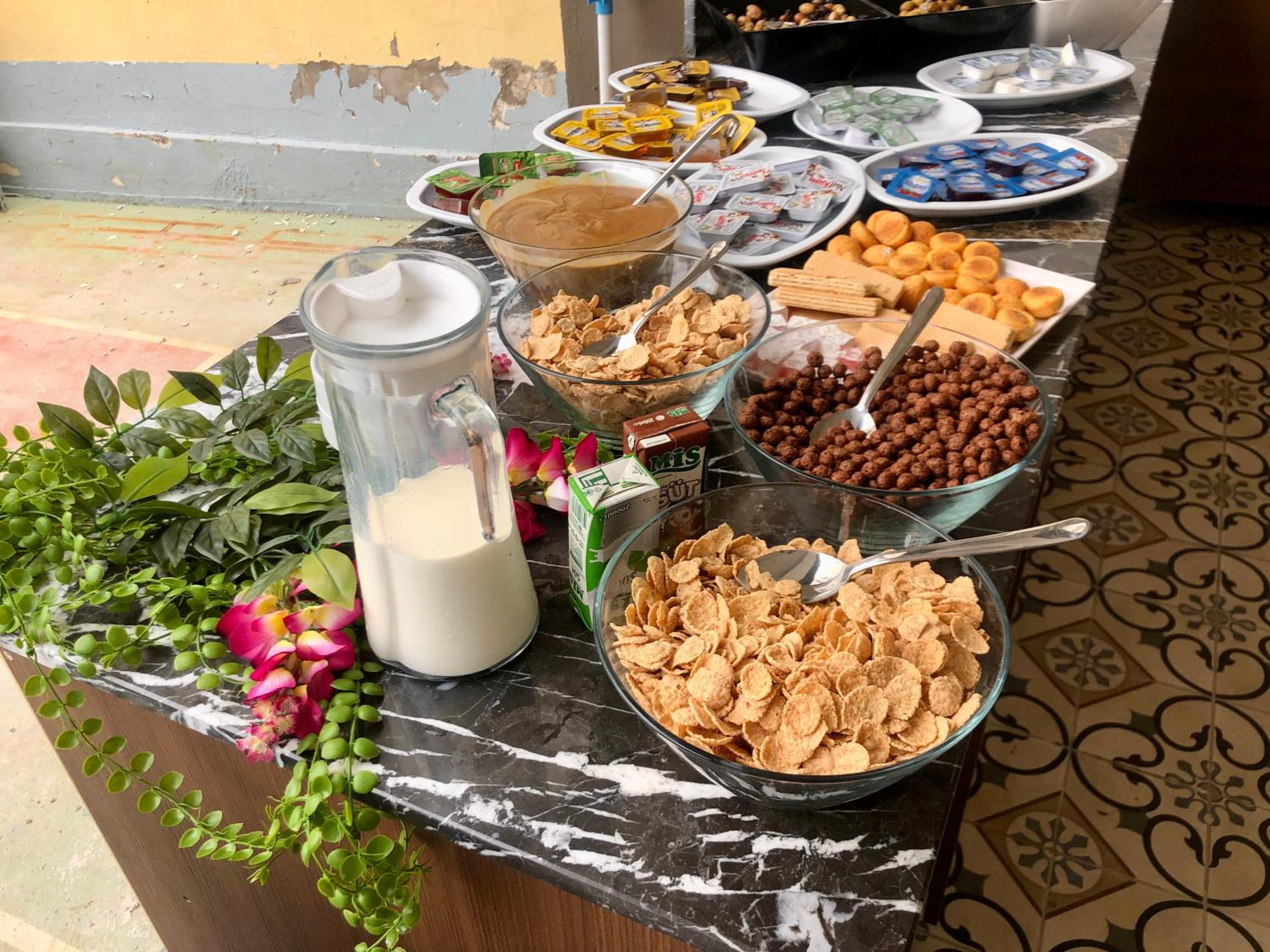 Wolf Of The City Otel - Image 28