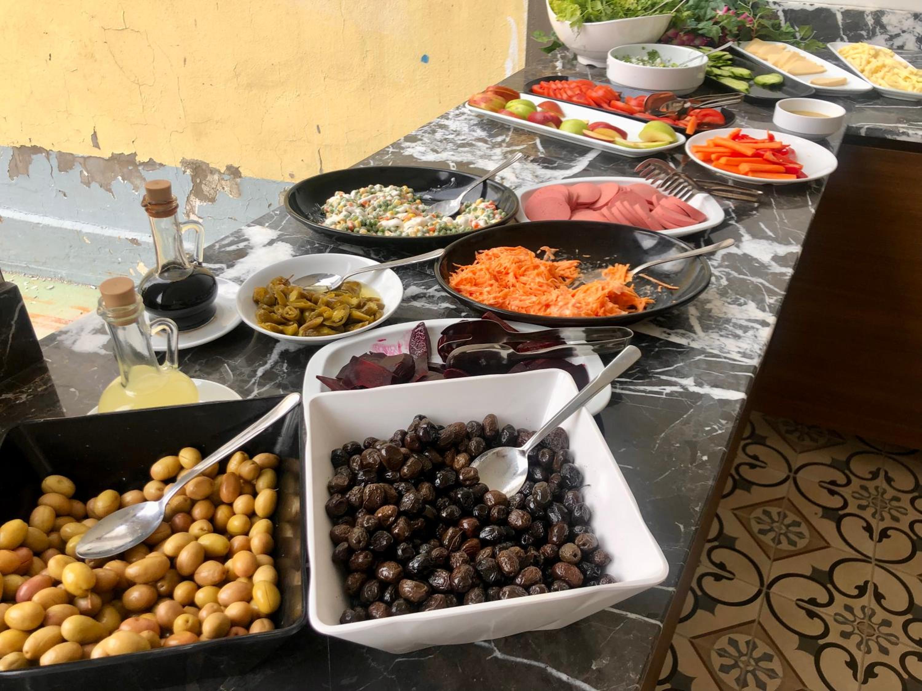 Wolf Of The City Otel - Image 24