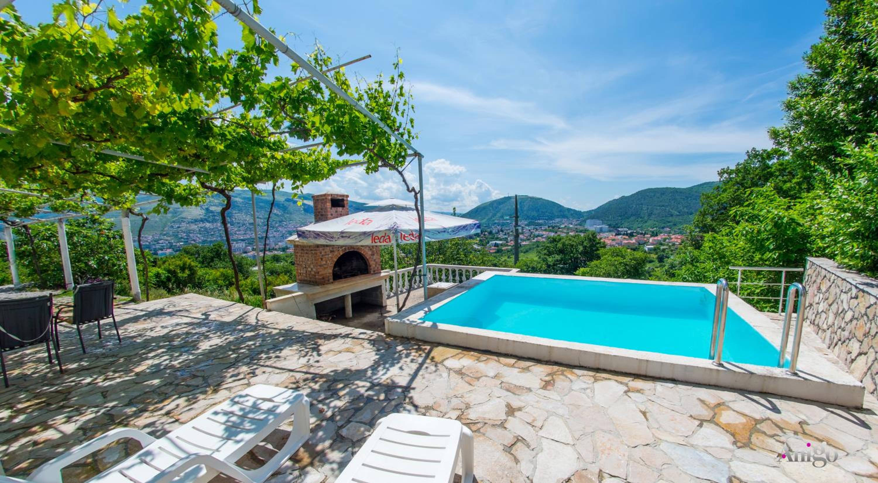 Perfect view of Mostar - with swimming pool view 4