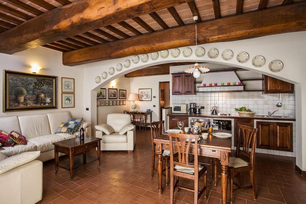 Castello di Fulignano Ildebrando superior apartment
