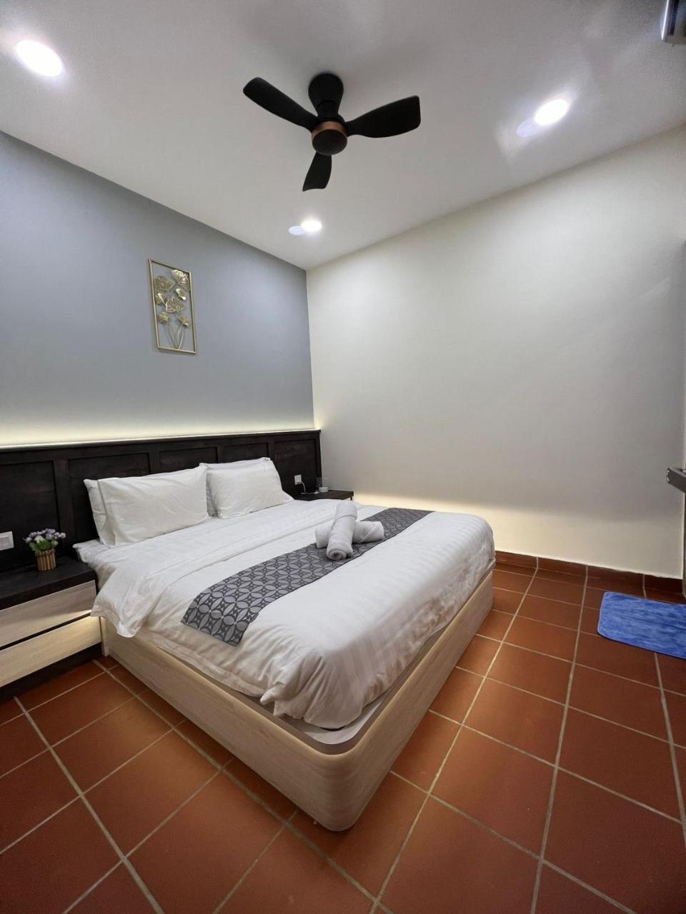 New! 1min to JonkerStreet Melaka loft 4BR 11 PAX photo 5