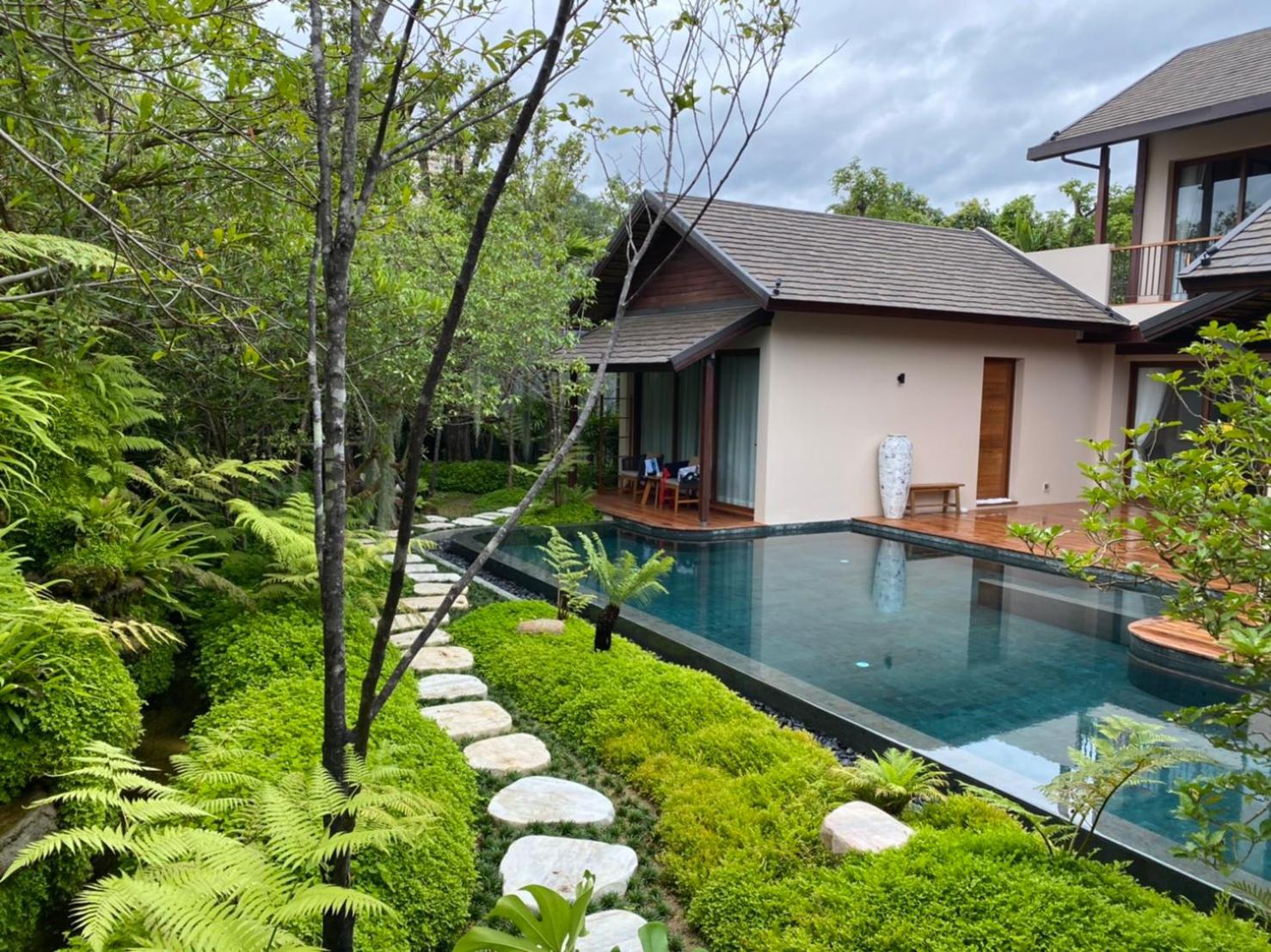 Rarin Villas