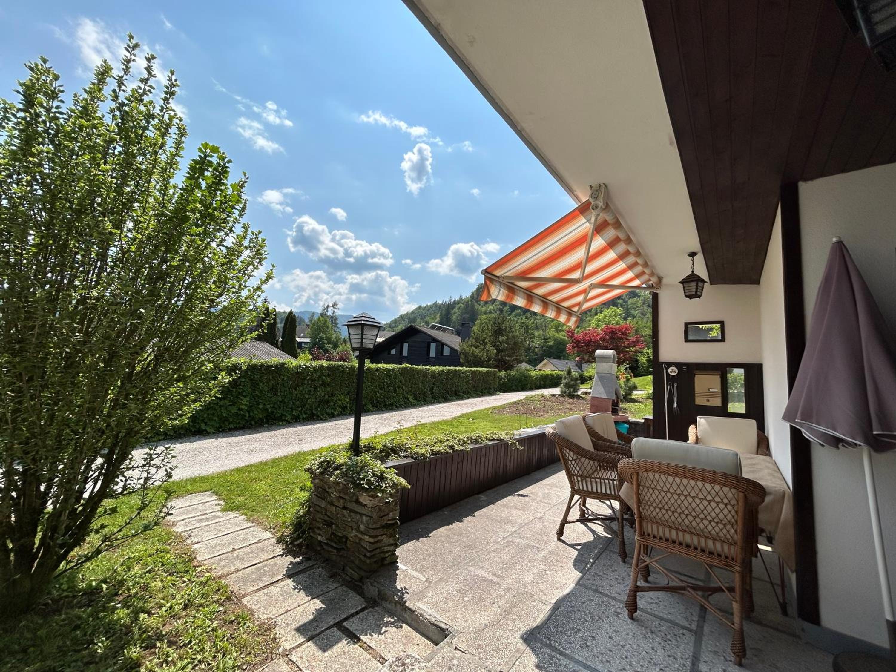 Cosy Vintage House Bled view 3
