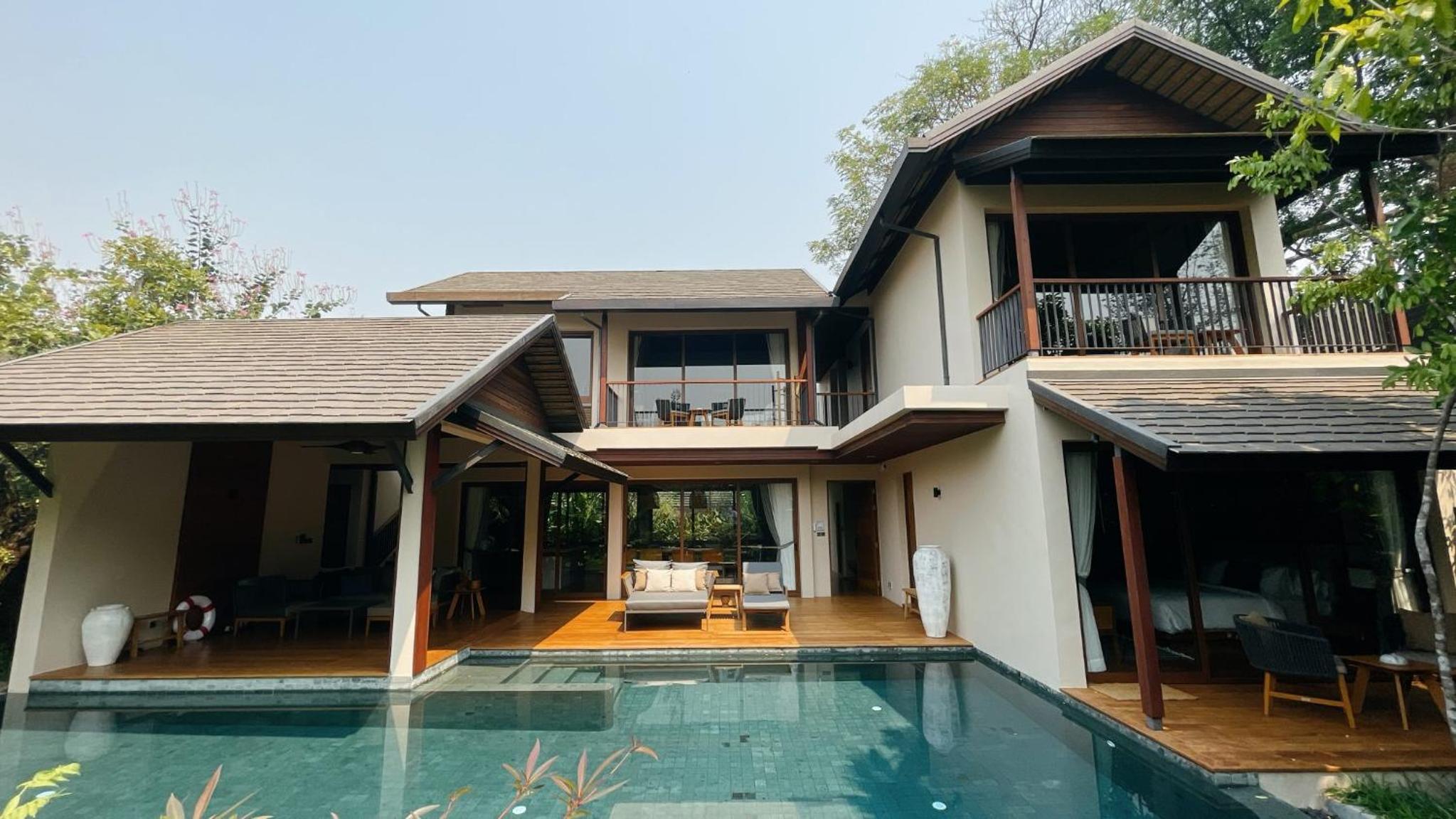 Rarin Villas