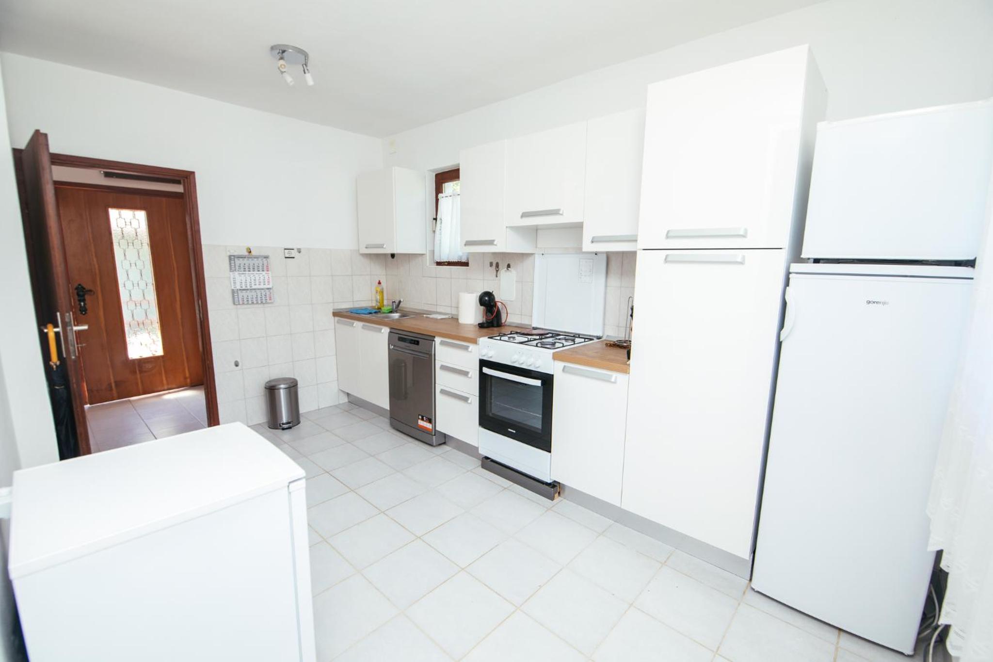 Weeksa Vacation Home