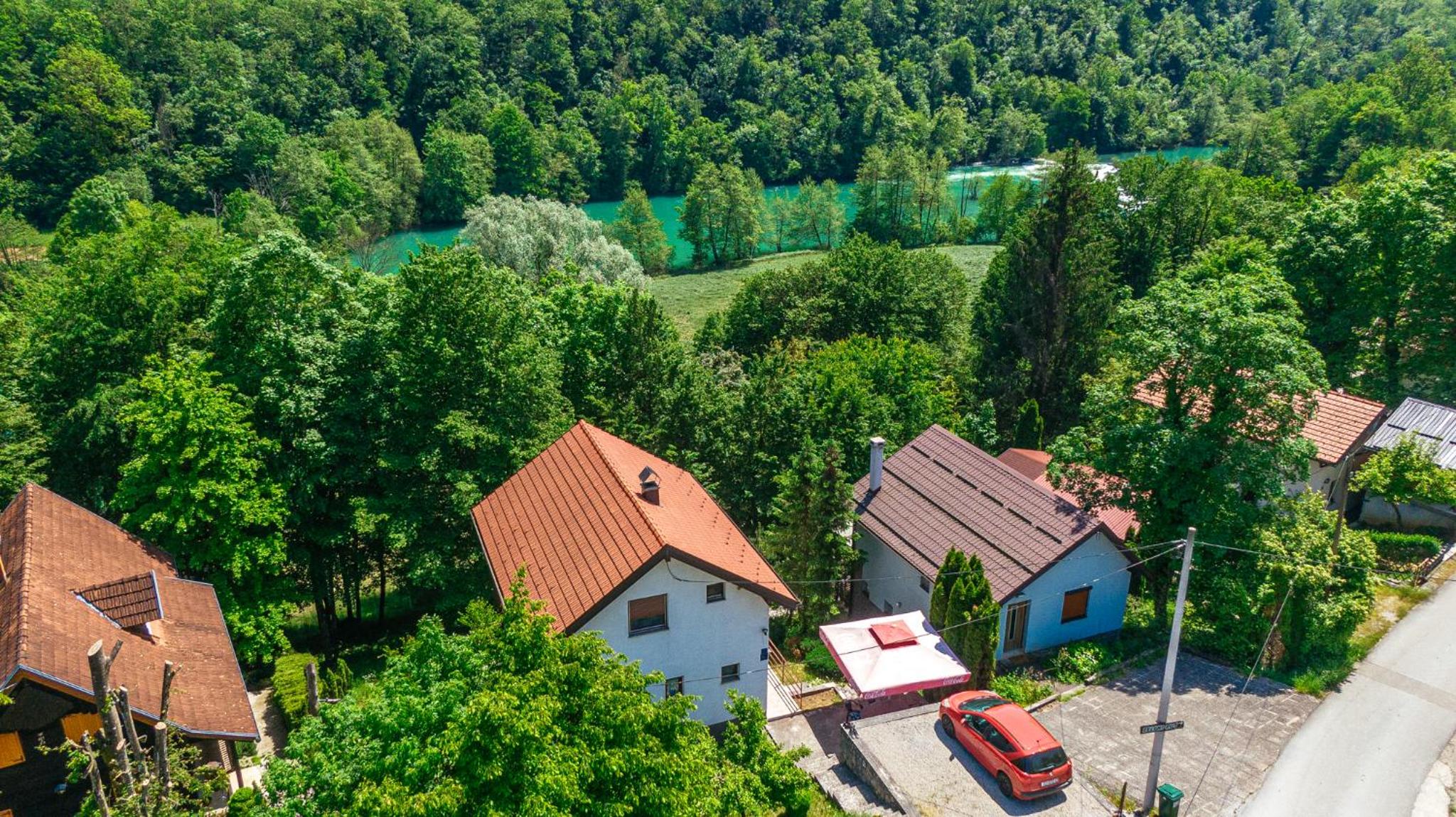 Weeksa Vacation Home