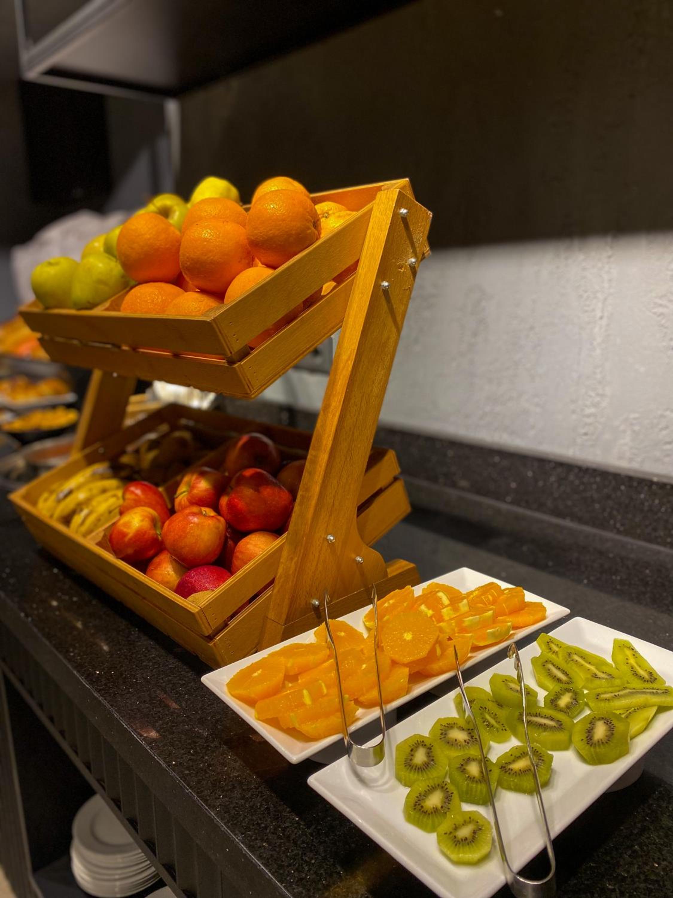 Falcon 1511 - Image 12