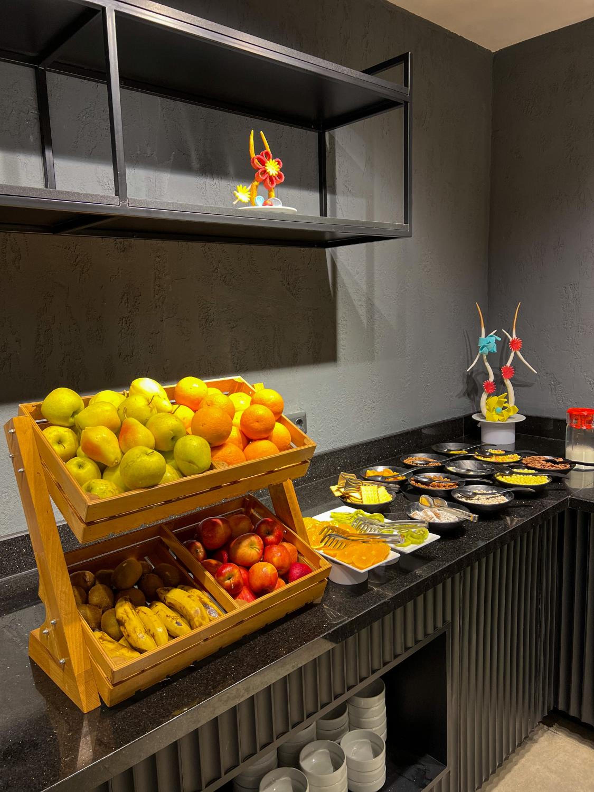 Falcon 1511 - Image 26