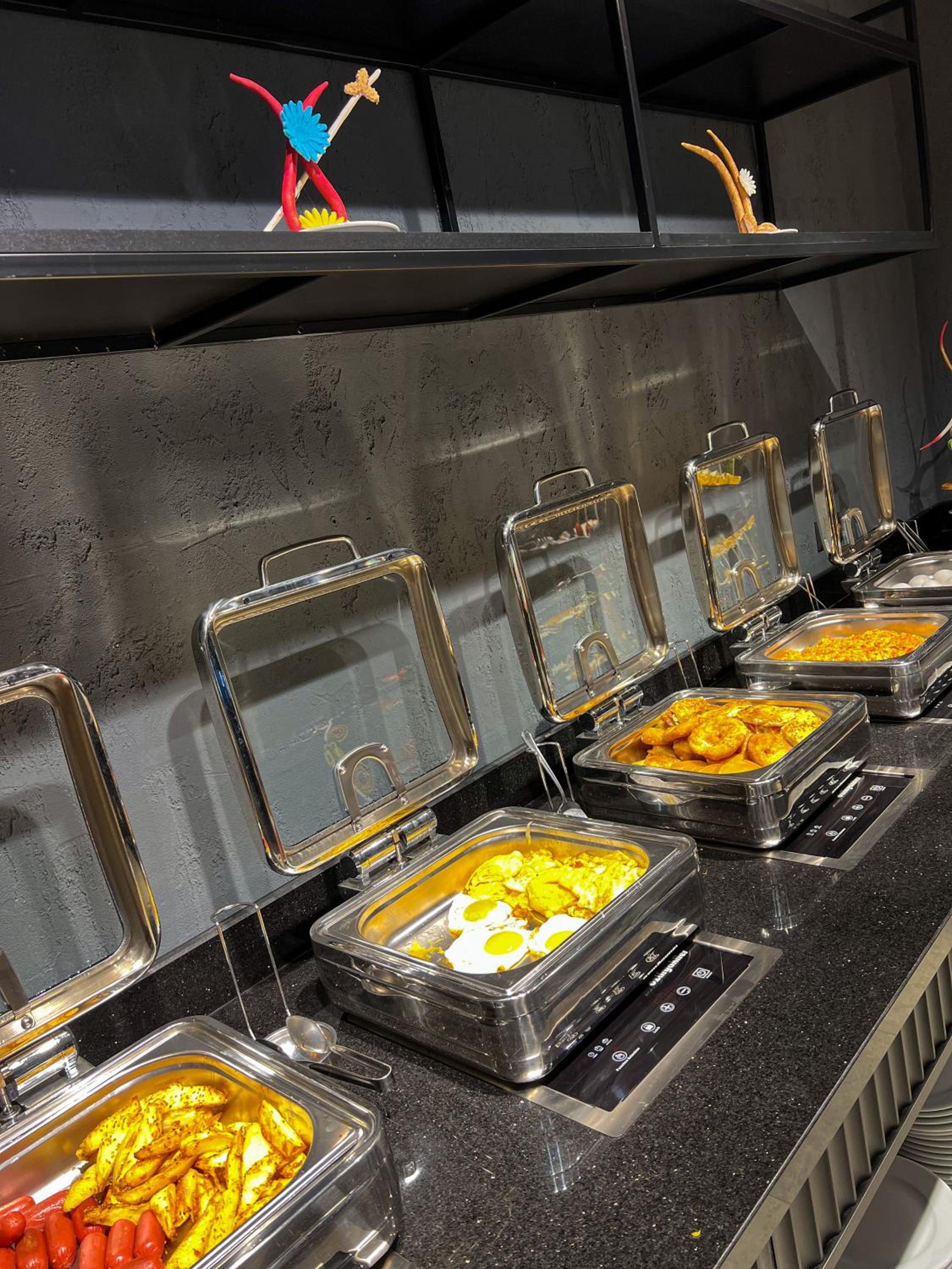 Falcon 1511 - Image 42