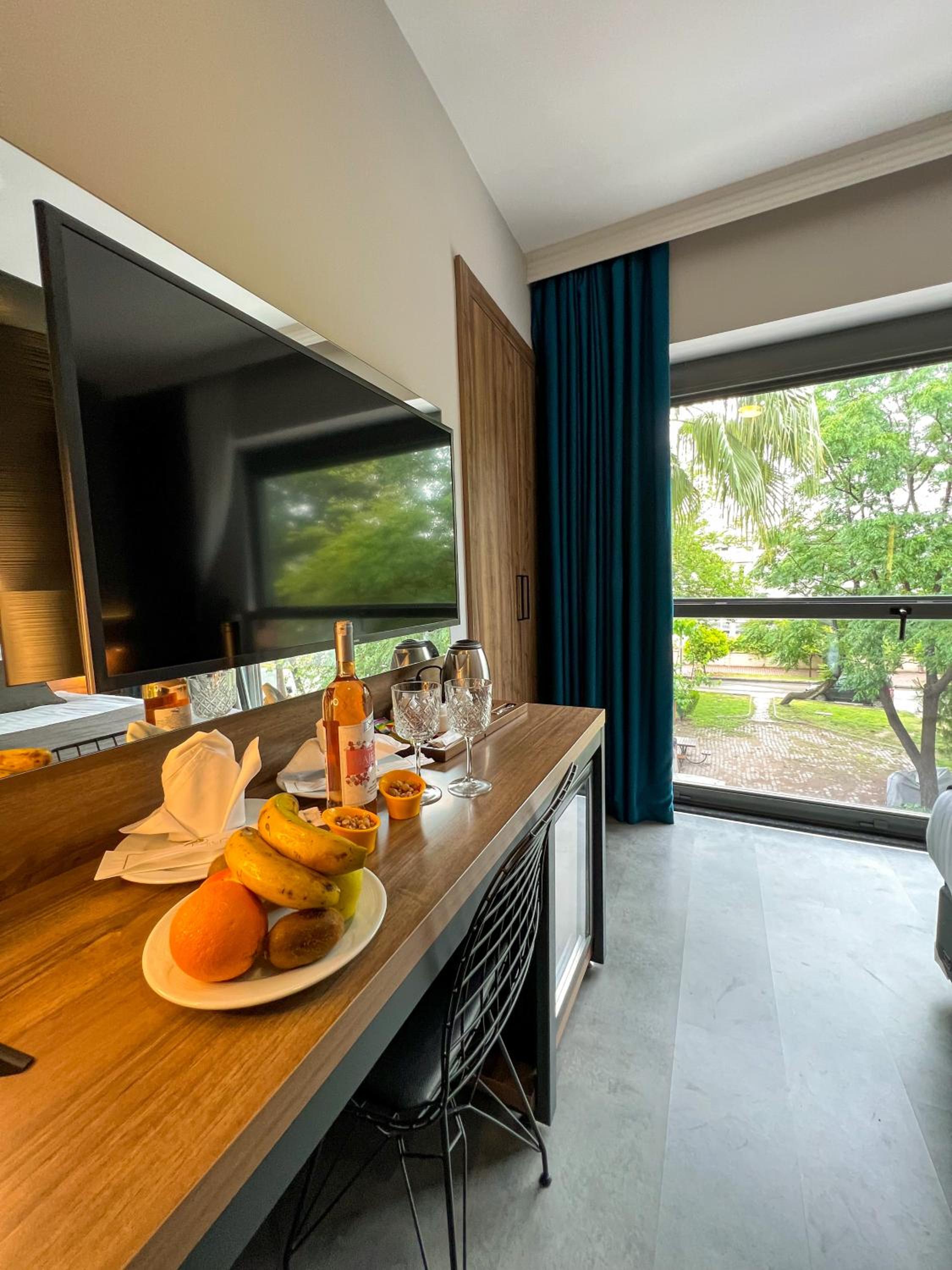 Falcon 1511 - Image 5