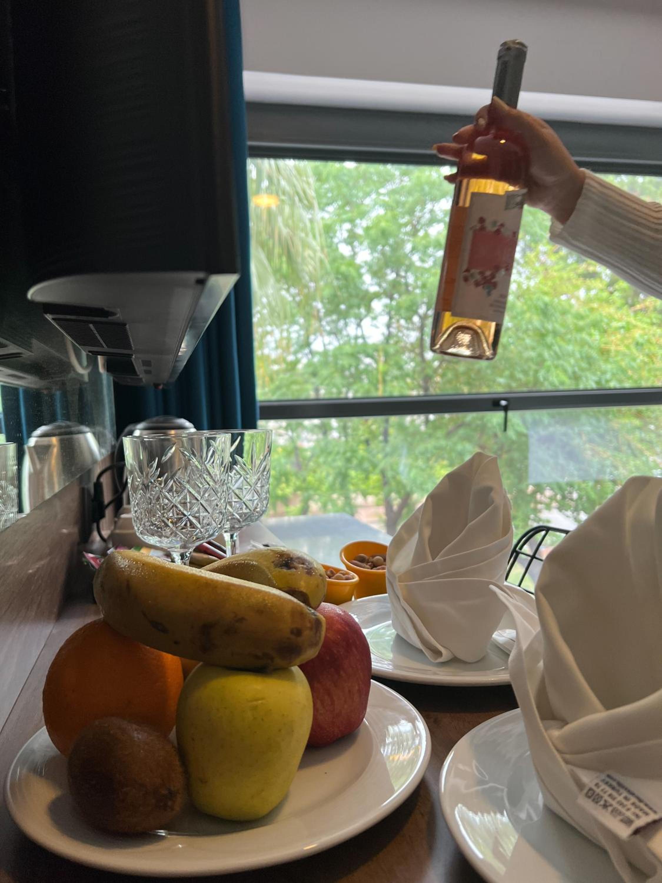 Falcon 1511 - Image 20