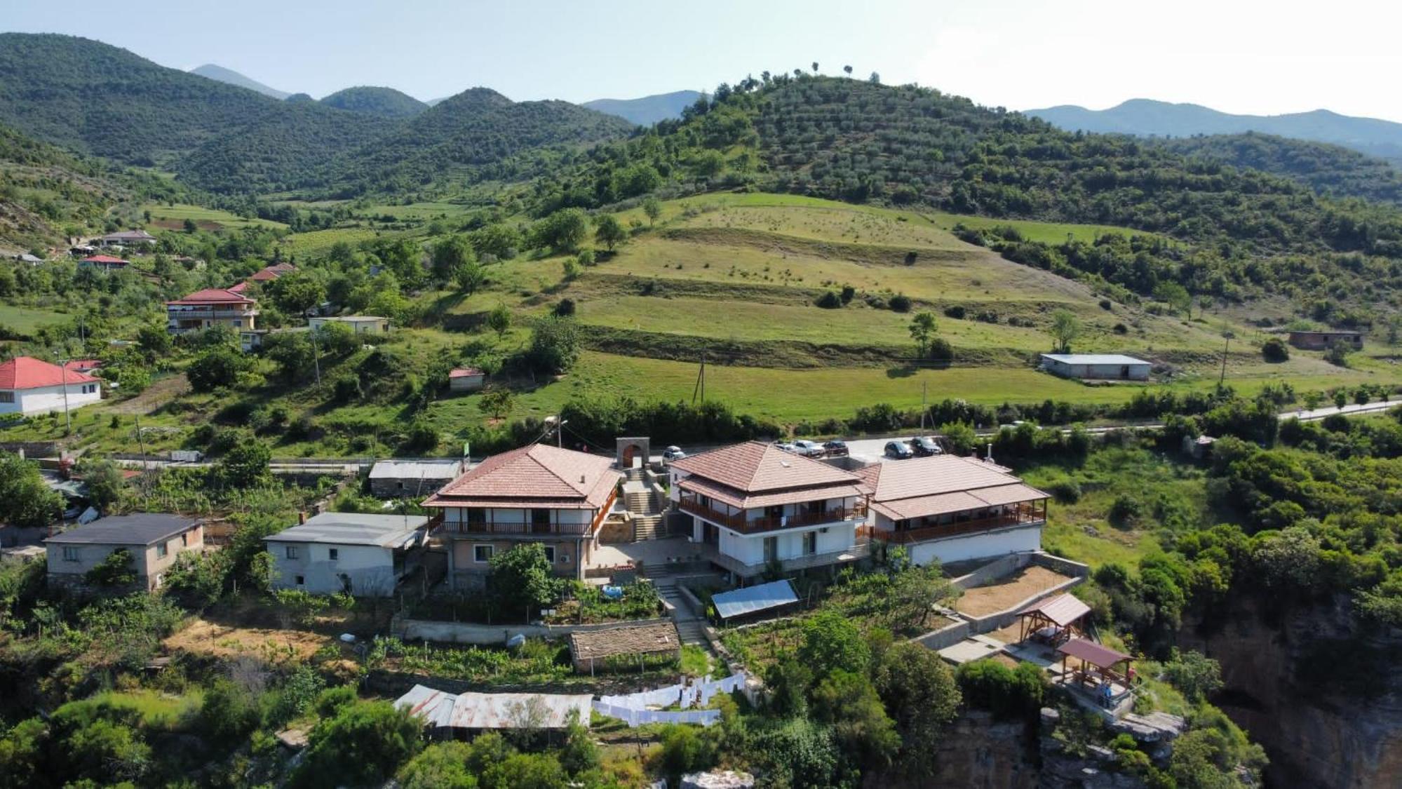 Guest House Bracaj