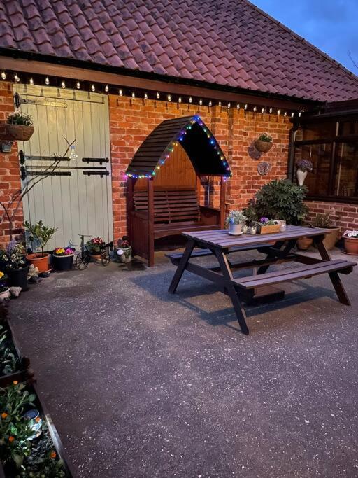 Garden cottage
