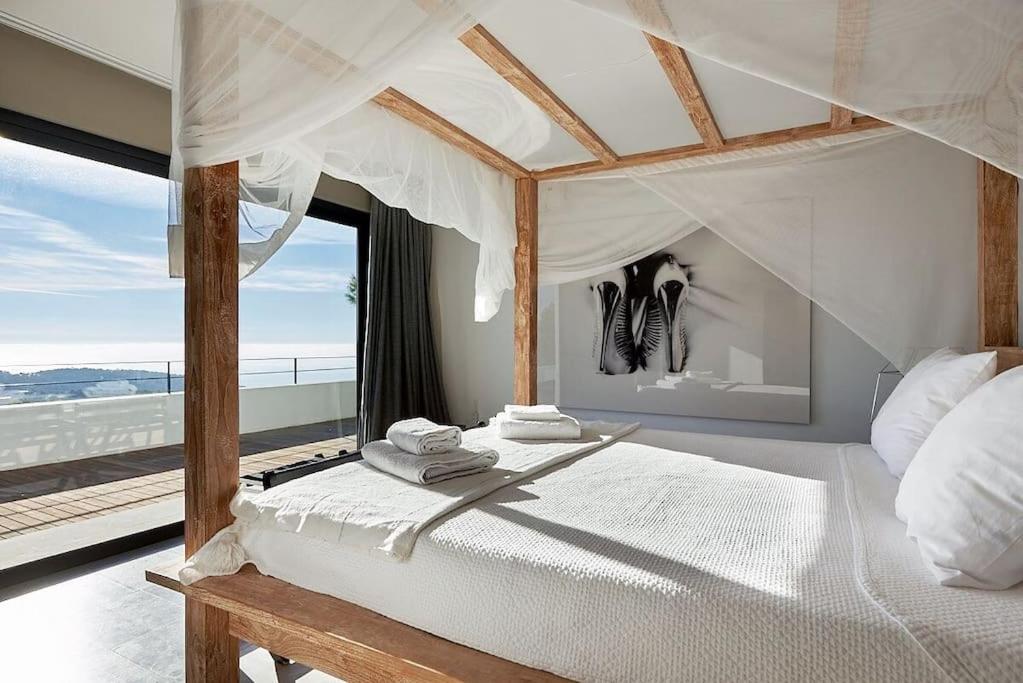 Villa Larosa with seaview in Es Cubells Ibiza