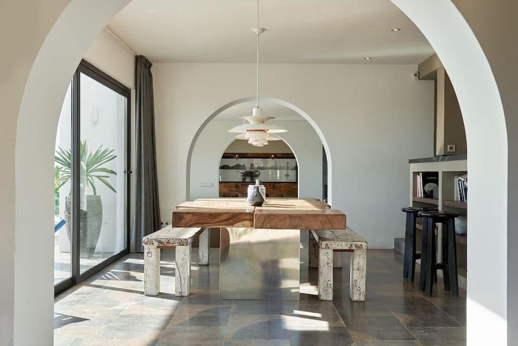 Villa Larosa with seaview in Es Cubells Ibiza