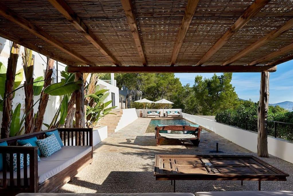 Villa Larosa with seaview in Es Cubells Ibiza