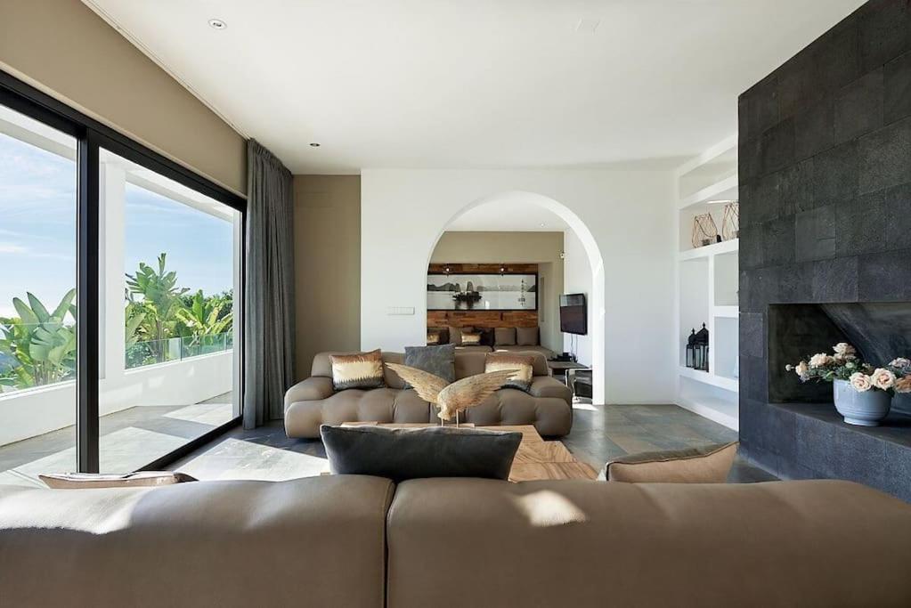Villa Larosa with seaview in Es Cubells Ibiza