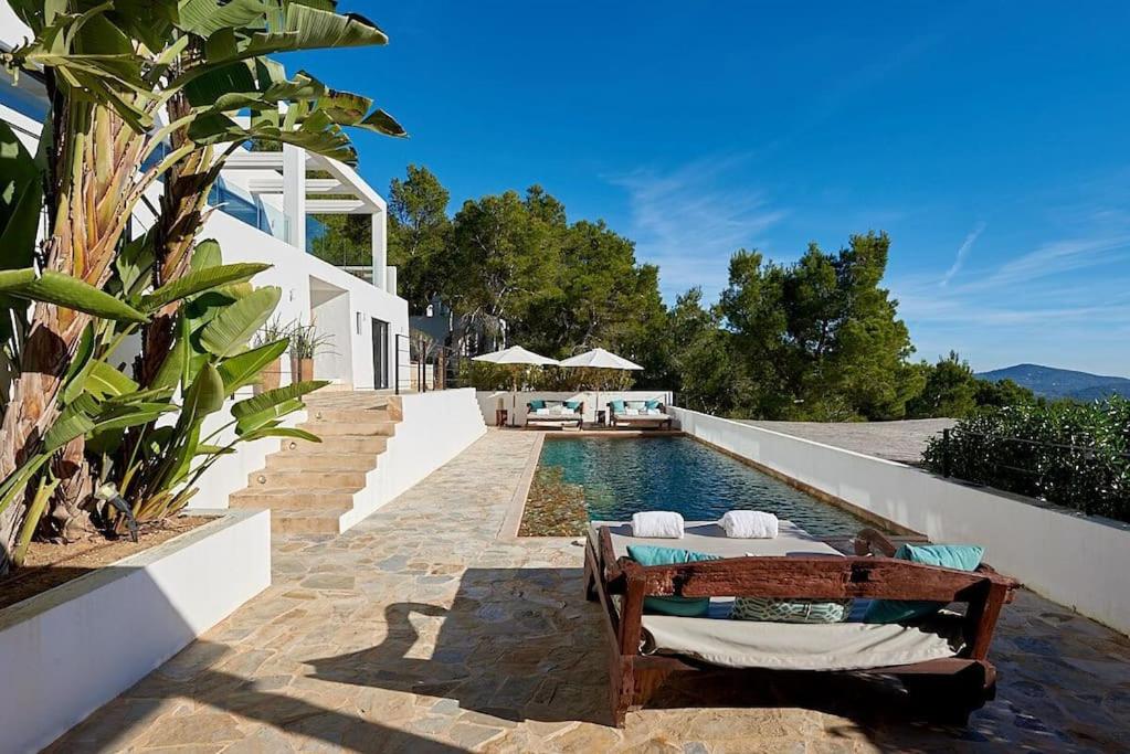 Villa Larosa with seaview in Es Cubells Ibiza