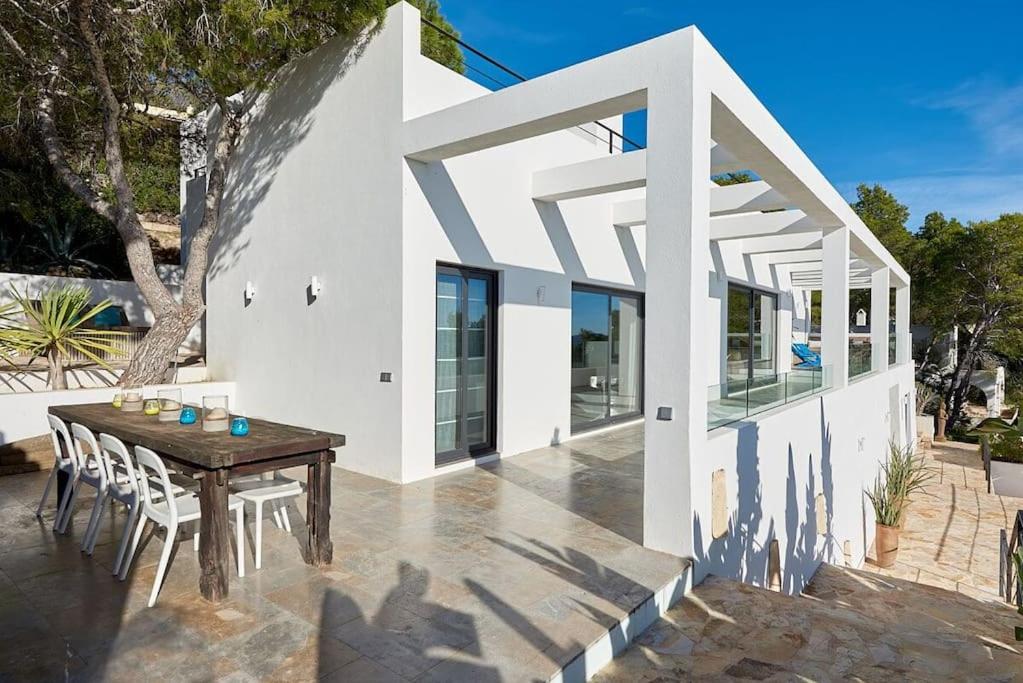 Villa Larosa with seaview in Es Cubells Ibiza