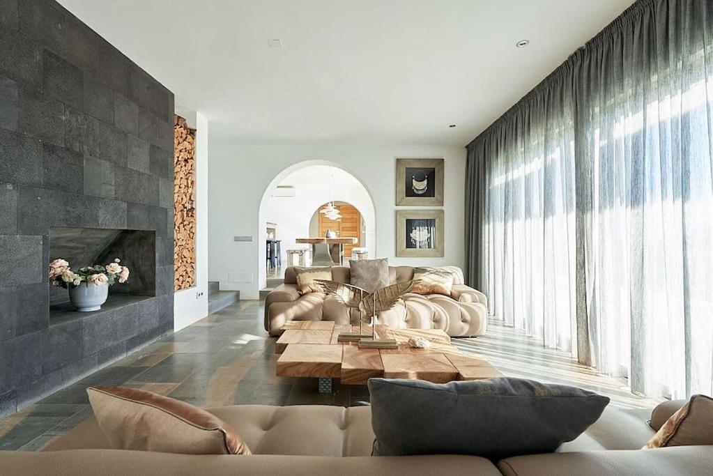 Villa Larosa with seaview in Es Cubells Ibiza