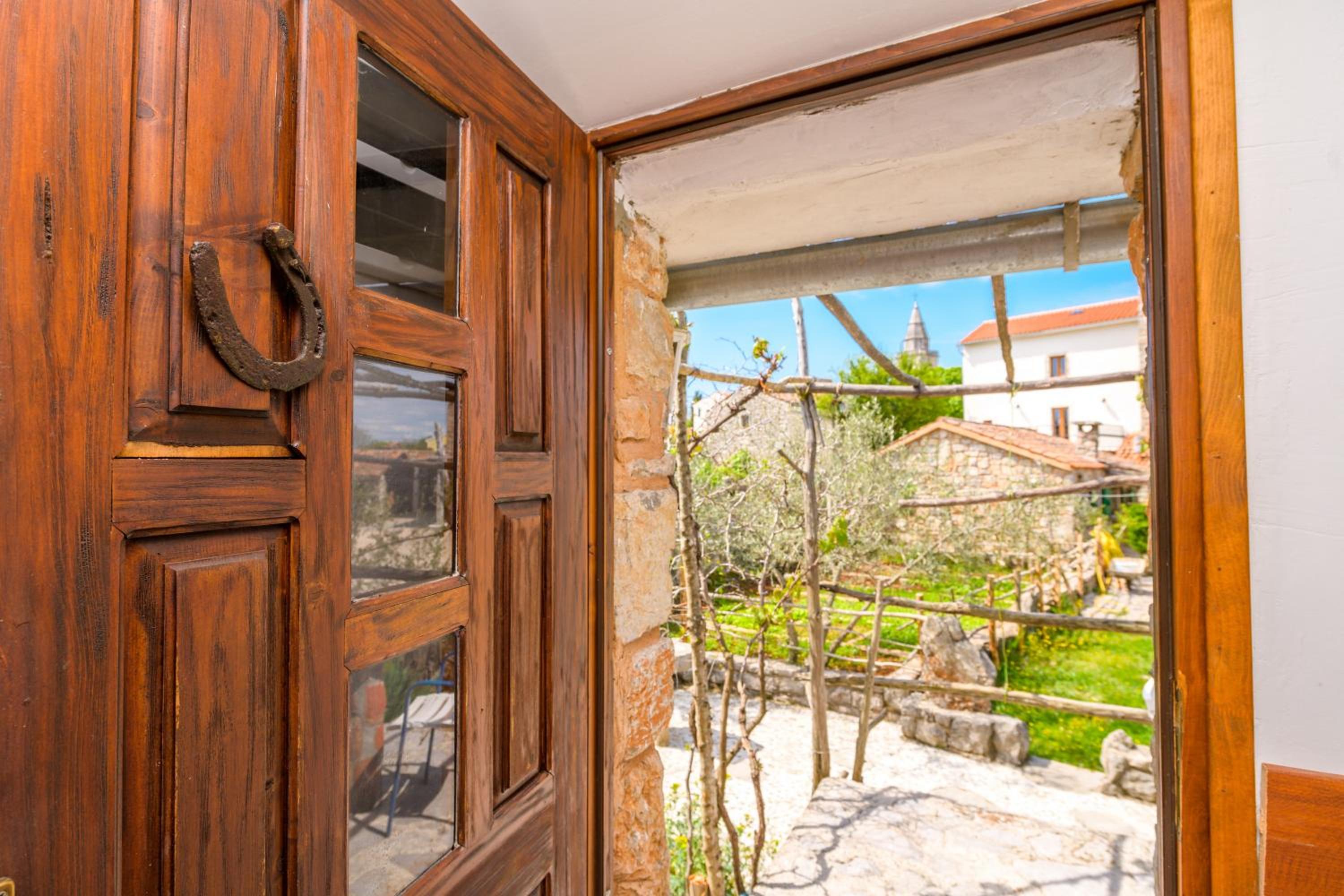 Betlehem & Nazaret cottage on Krk island view 4
