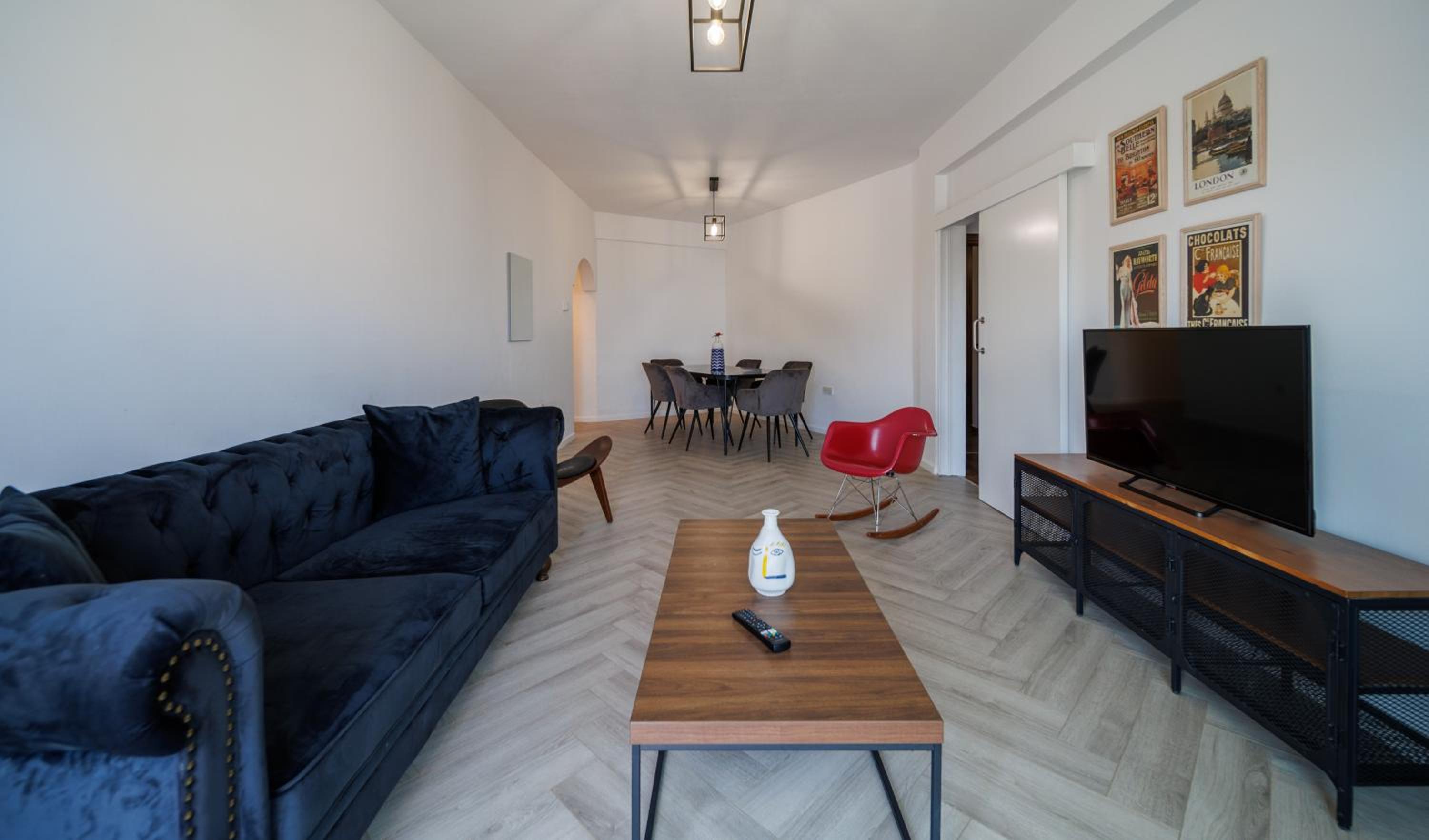Sea View City Centre 3bed Apartment
