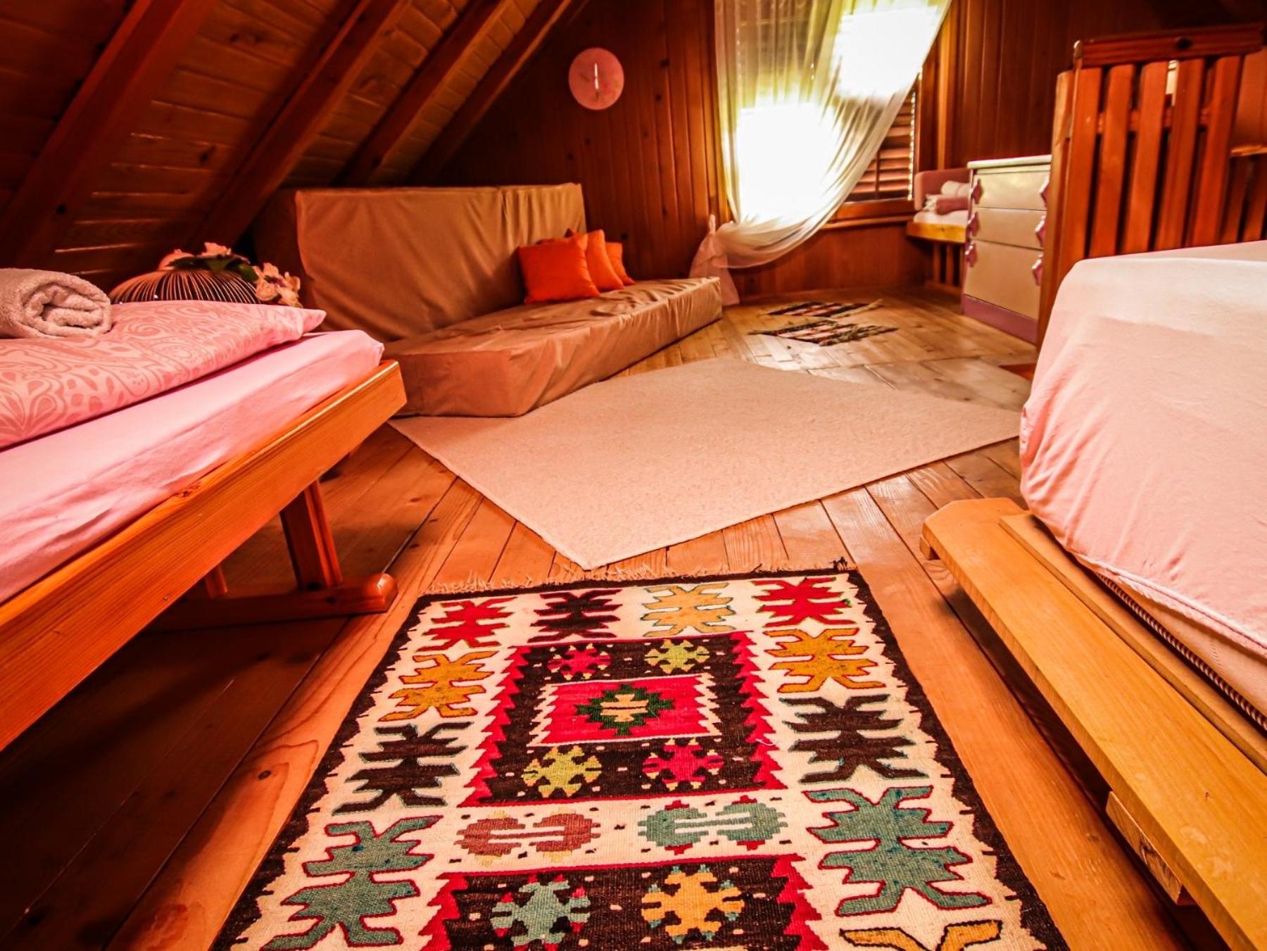 Home Eden Dobrenica