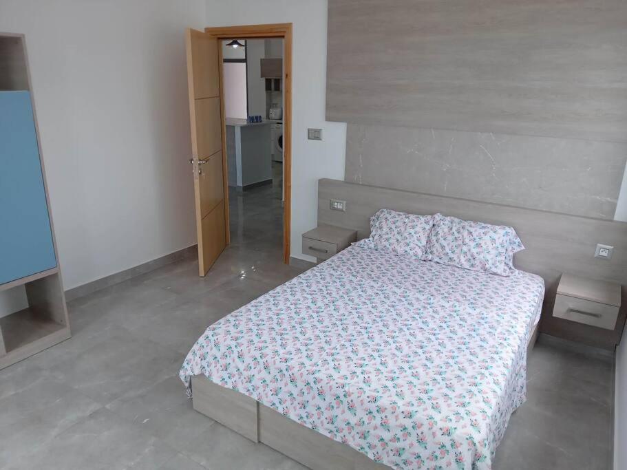 Ezzahra Beach Luxury Apartment