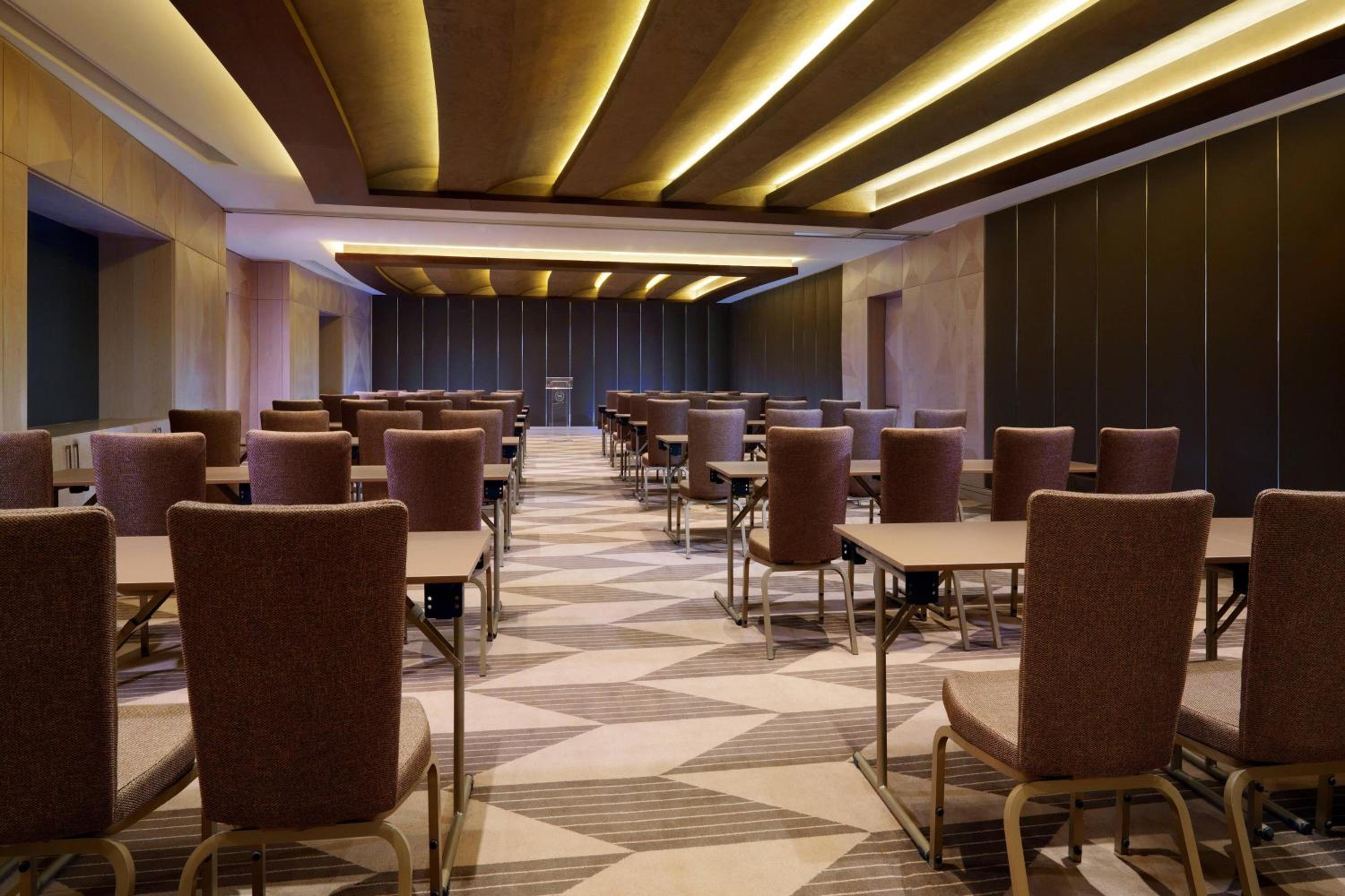 Sheraton Grand Adana - Image 68