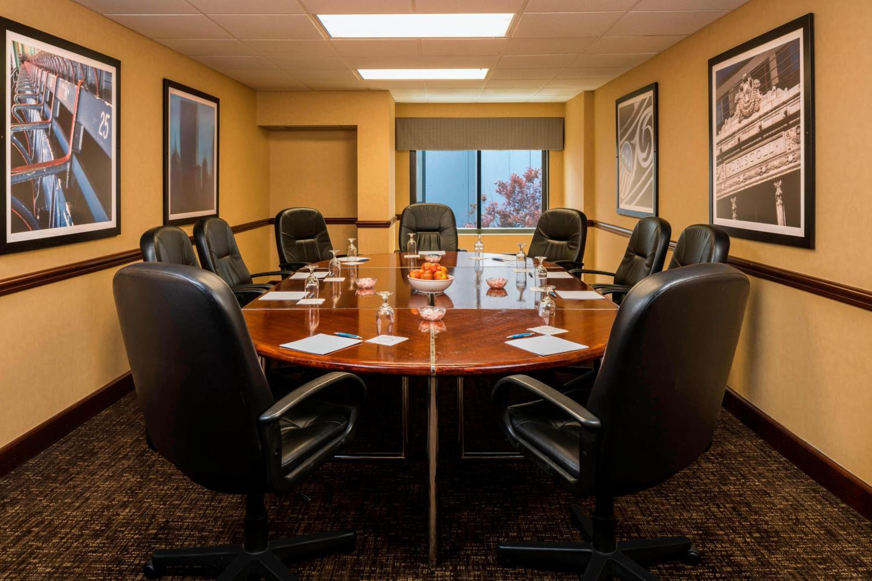 Four Points by Sheraton Boston Logan Airport Revere - Property Image 22