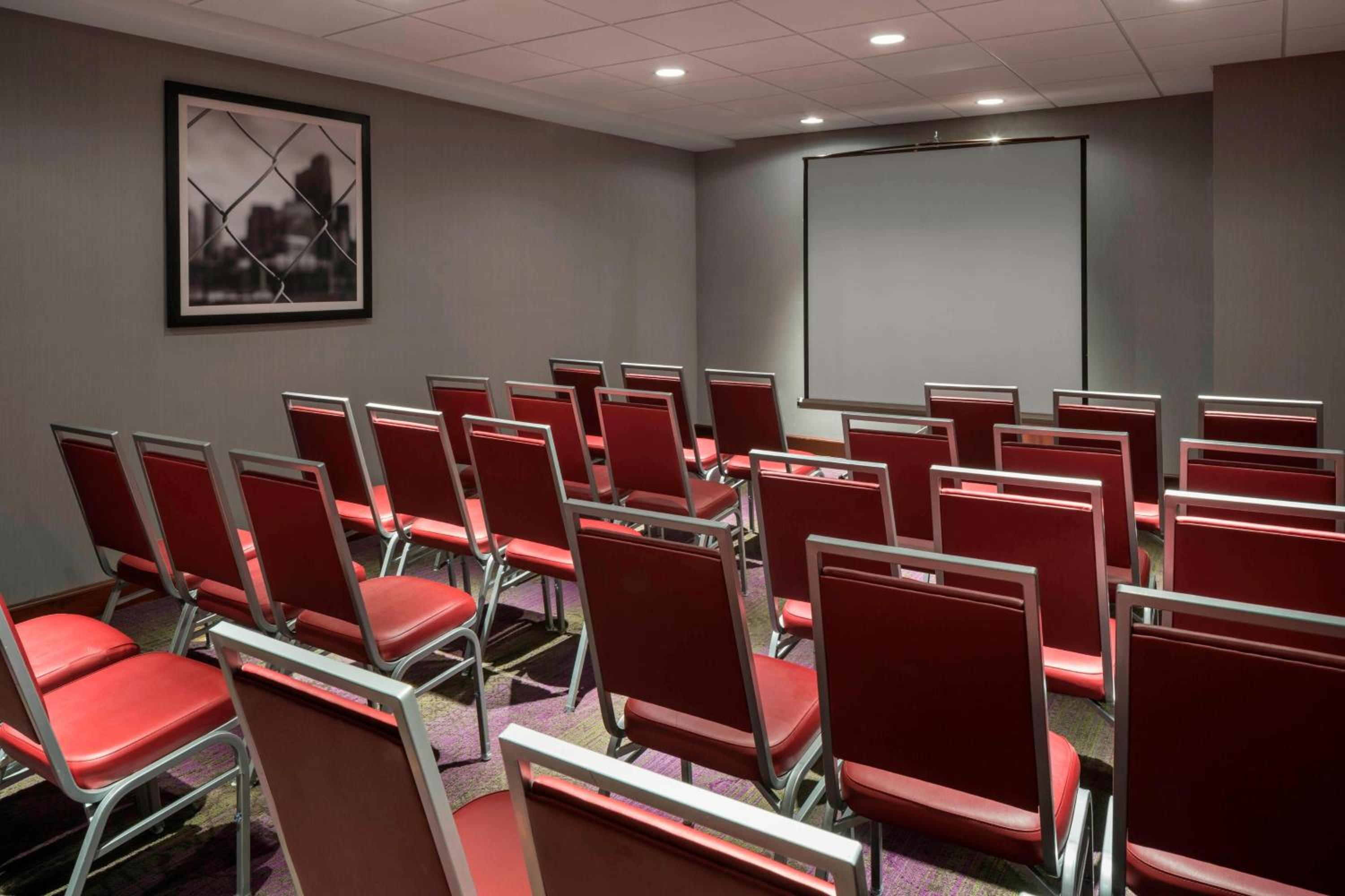 Four Points by Sheraton Boston Logan Airport Revere - Property Image 21