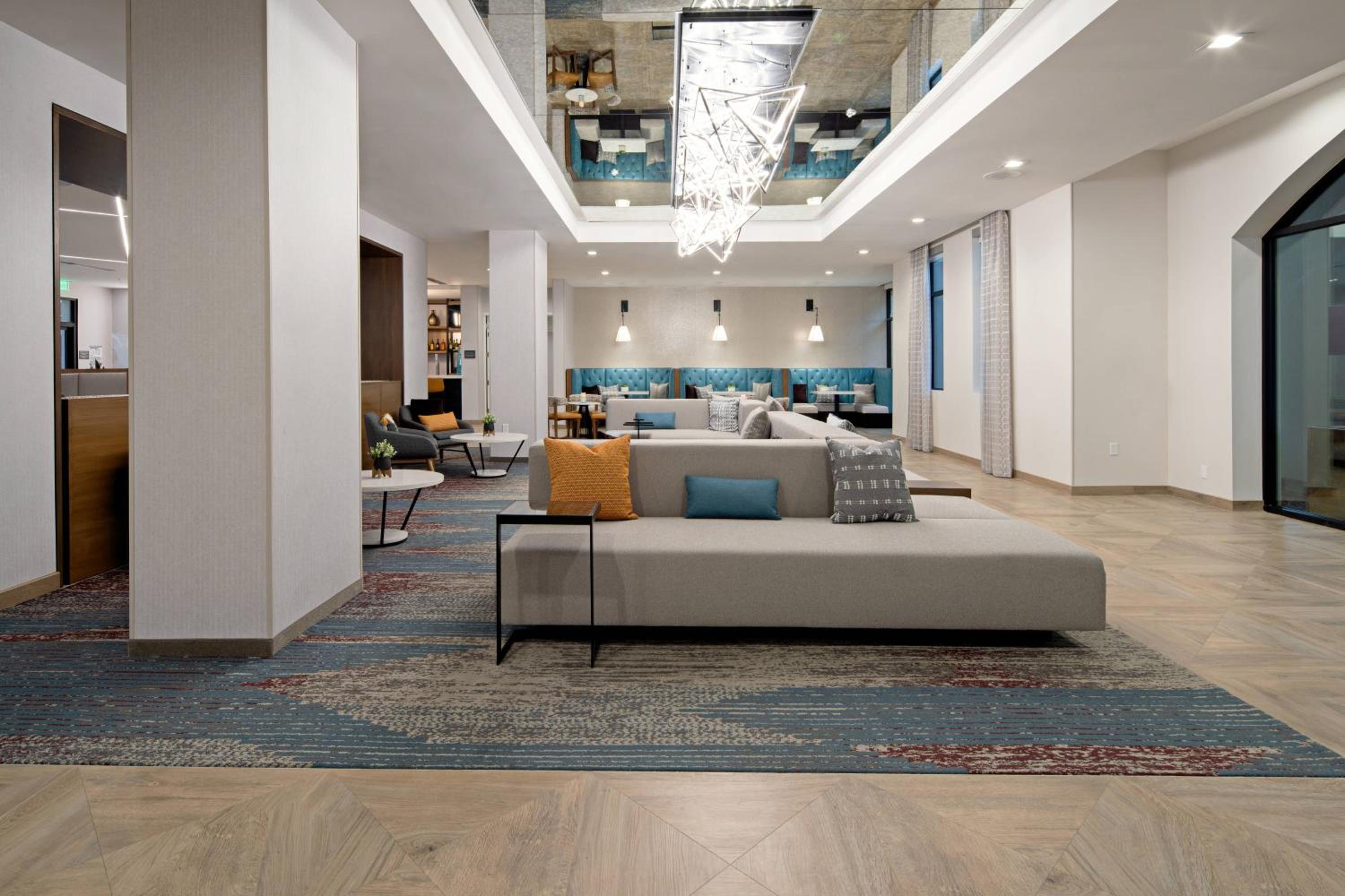 Valencia Vacations - SpringHill Suites by Marriott Valencia - Property Image 25