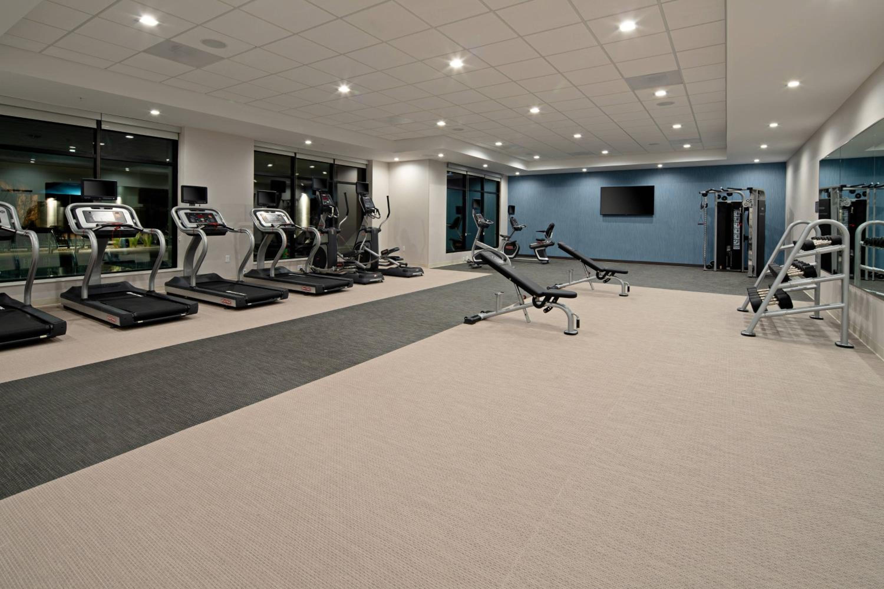 Valencia Vacations - SpringHill Suites by Marriott Valencia - Property Image 5