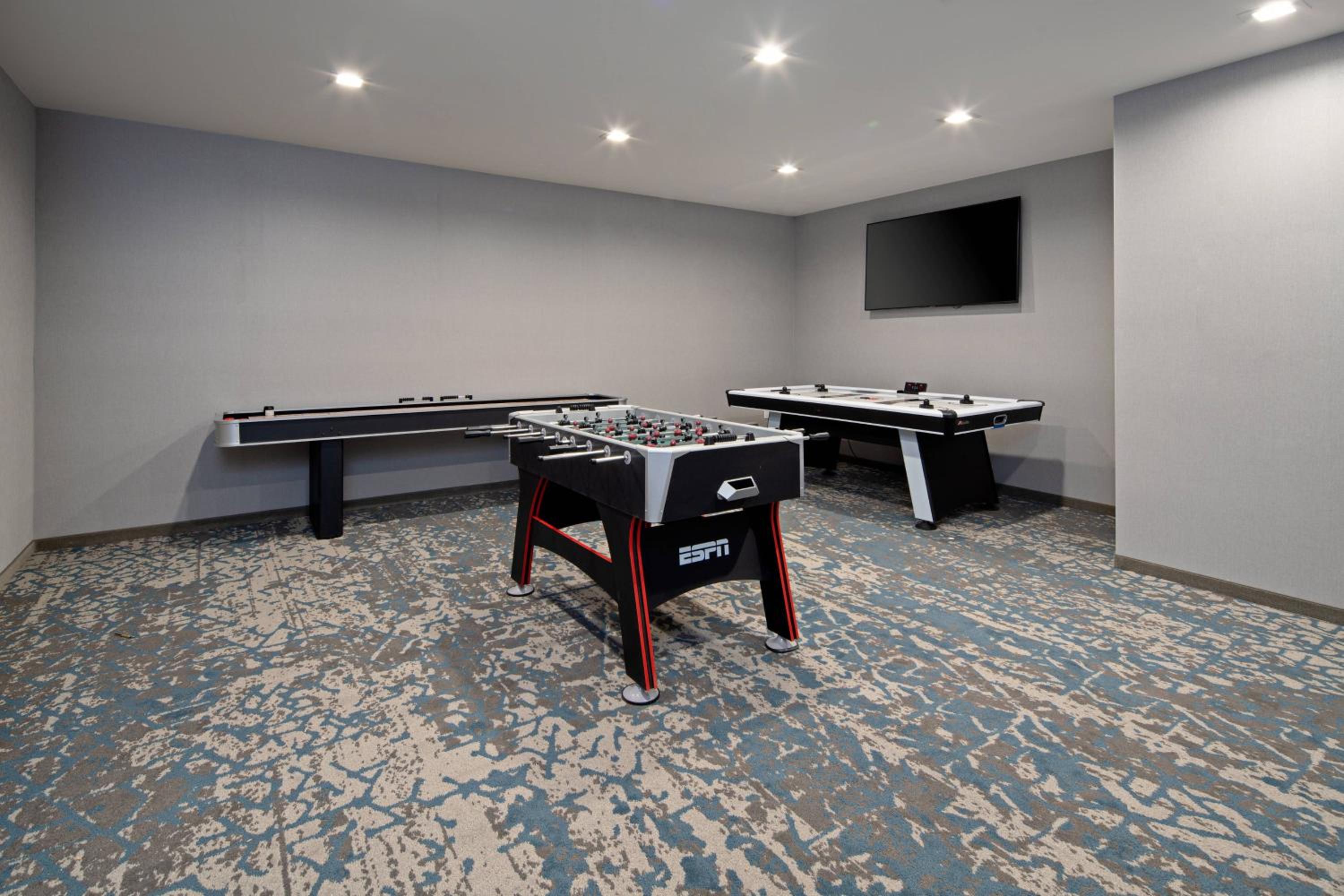 Valencia Vacations - SpringHill Suites by Marriott Valencia - Property Image 4