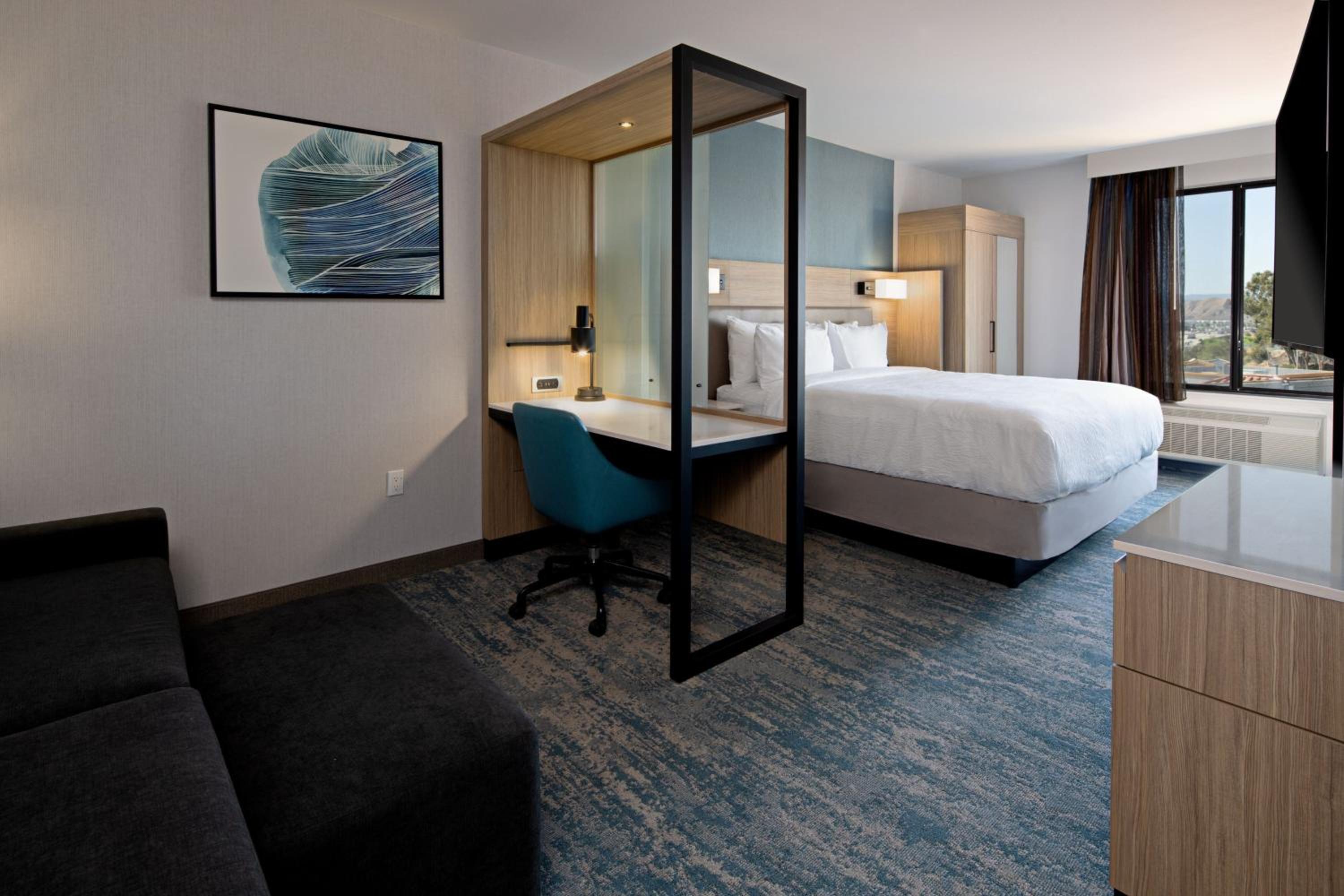 Valencia Vacations - SpringHill Suites by Marriott Valencia - Property Image 22