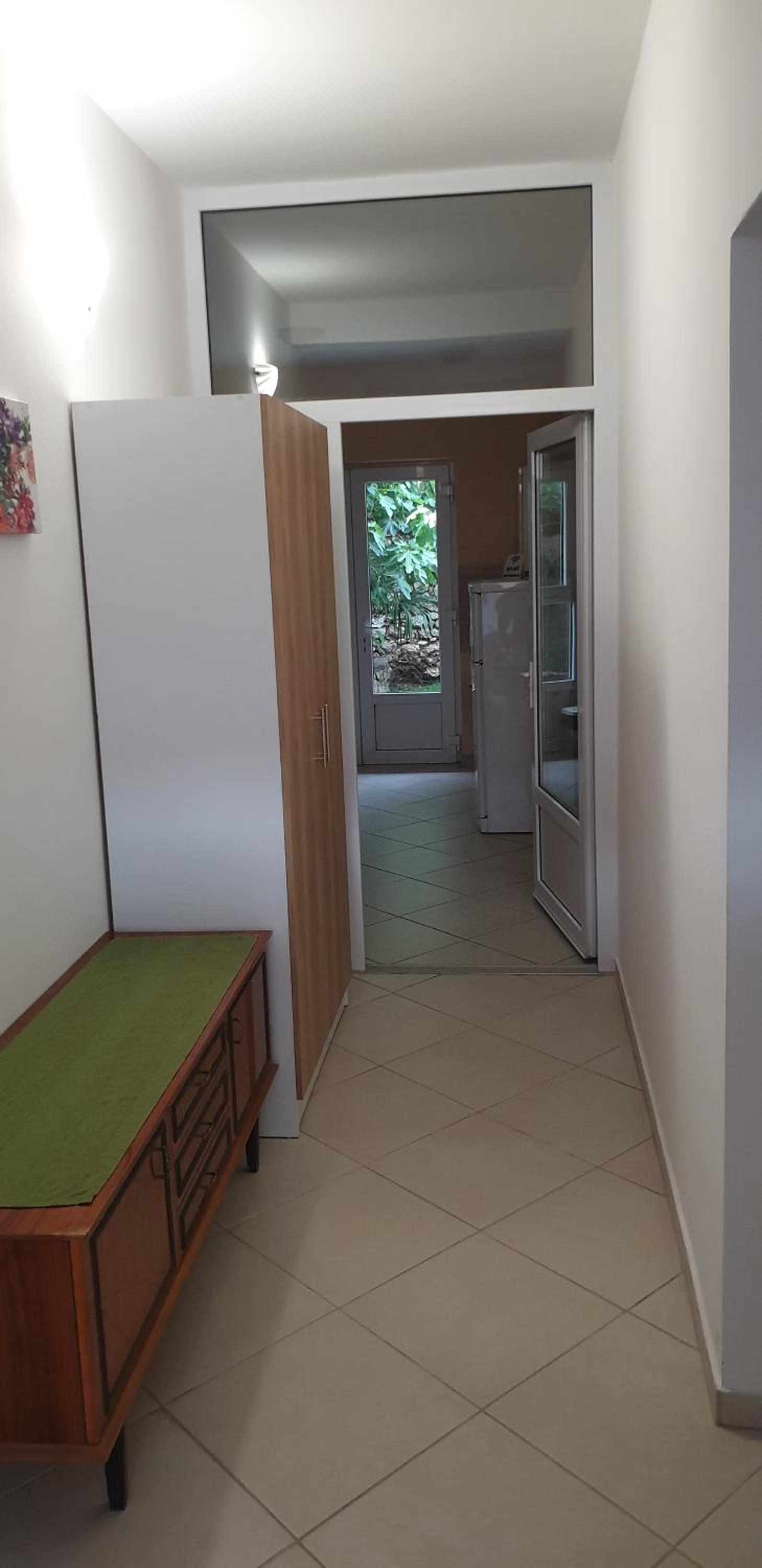 Photo 51