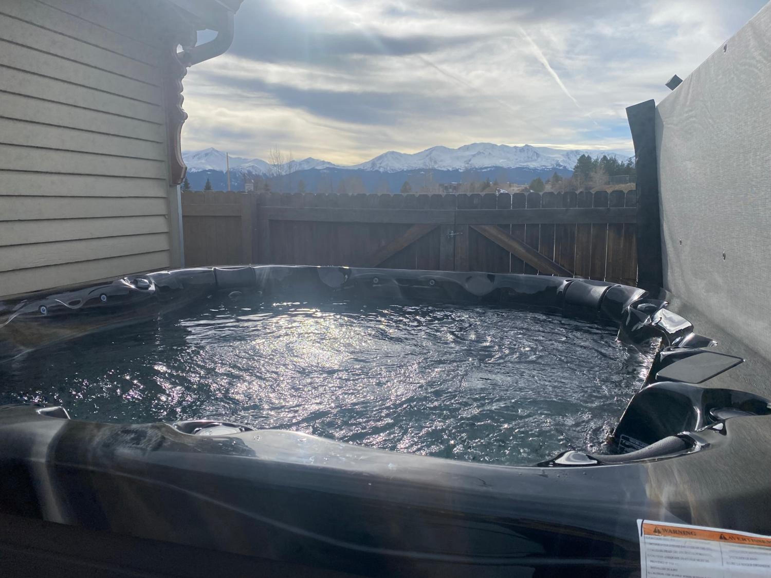 Mountain View Victorian With Hot Tub! view 2