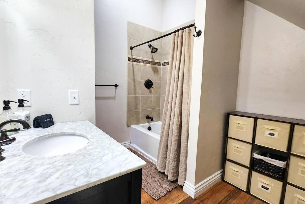 Tristan's Place ~ Large Victorian with Hot Tub view 3