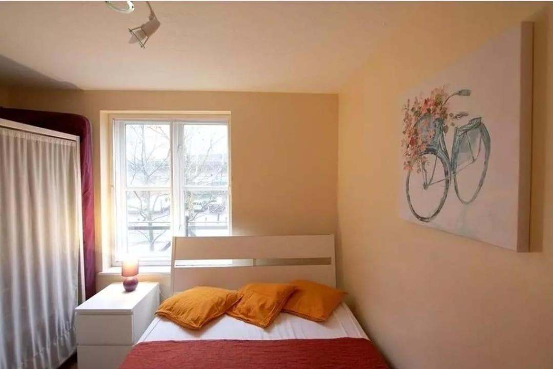 Secure 2 bedroom apartment, very close to Canary Wharf, in a gated development