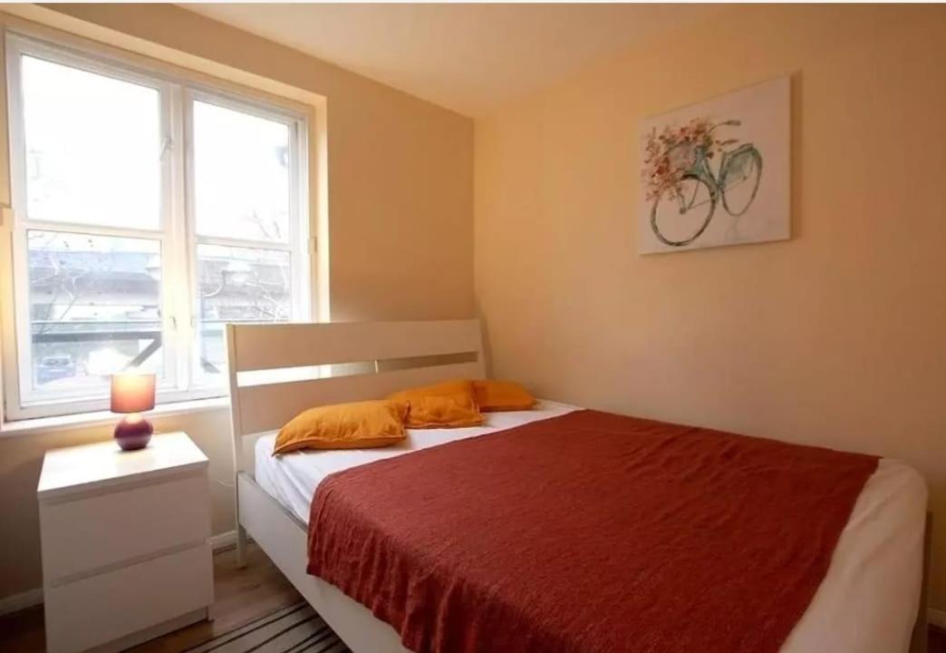 Secure 2 bedroom apartment, very close to Canary Wharf, in a gated development