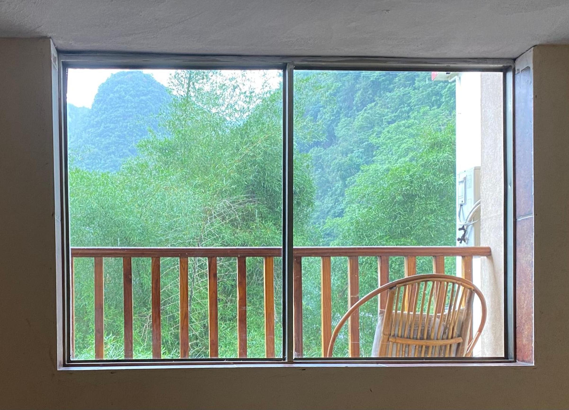 Yangshuo Eden's Social Guesthouse - Wake up to a hearty Western breakfast & fresh craft coffee & night beers & outdoor activities
