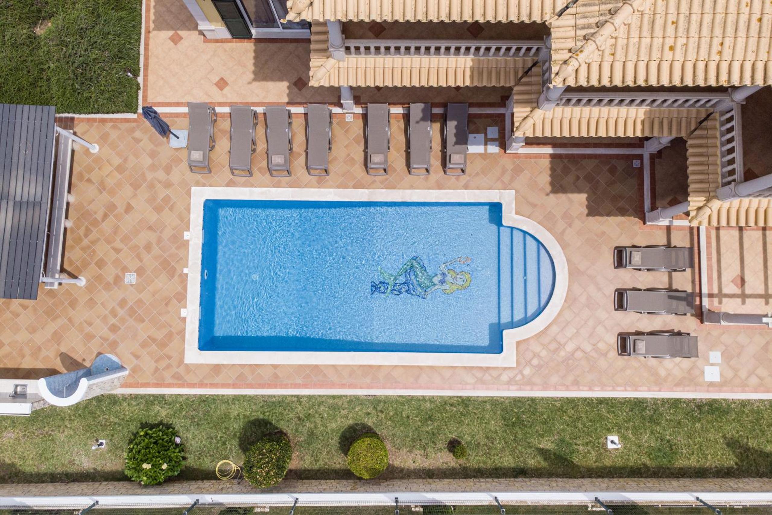 Villa Iris by Algarve Holidays