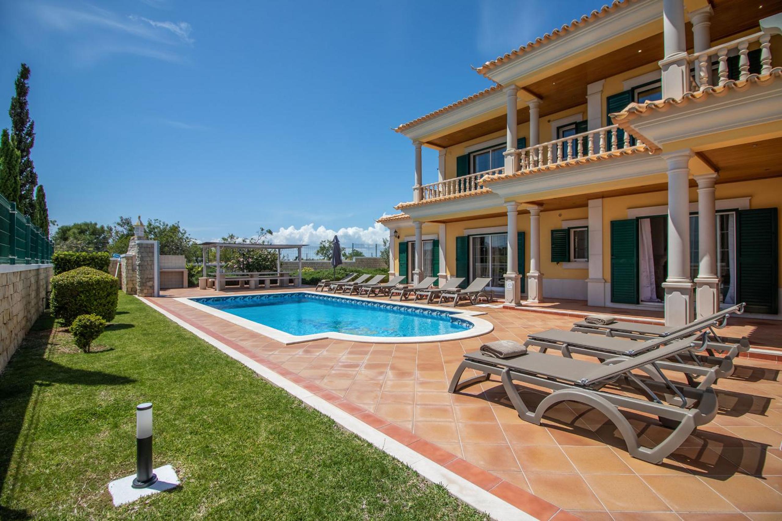 Villa Iris by Algarve Holidays