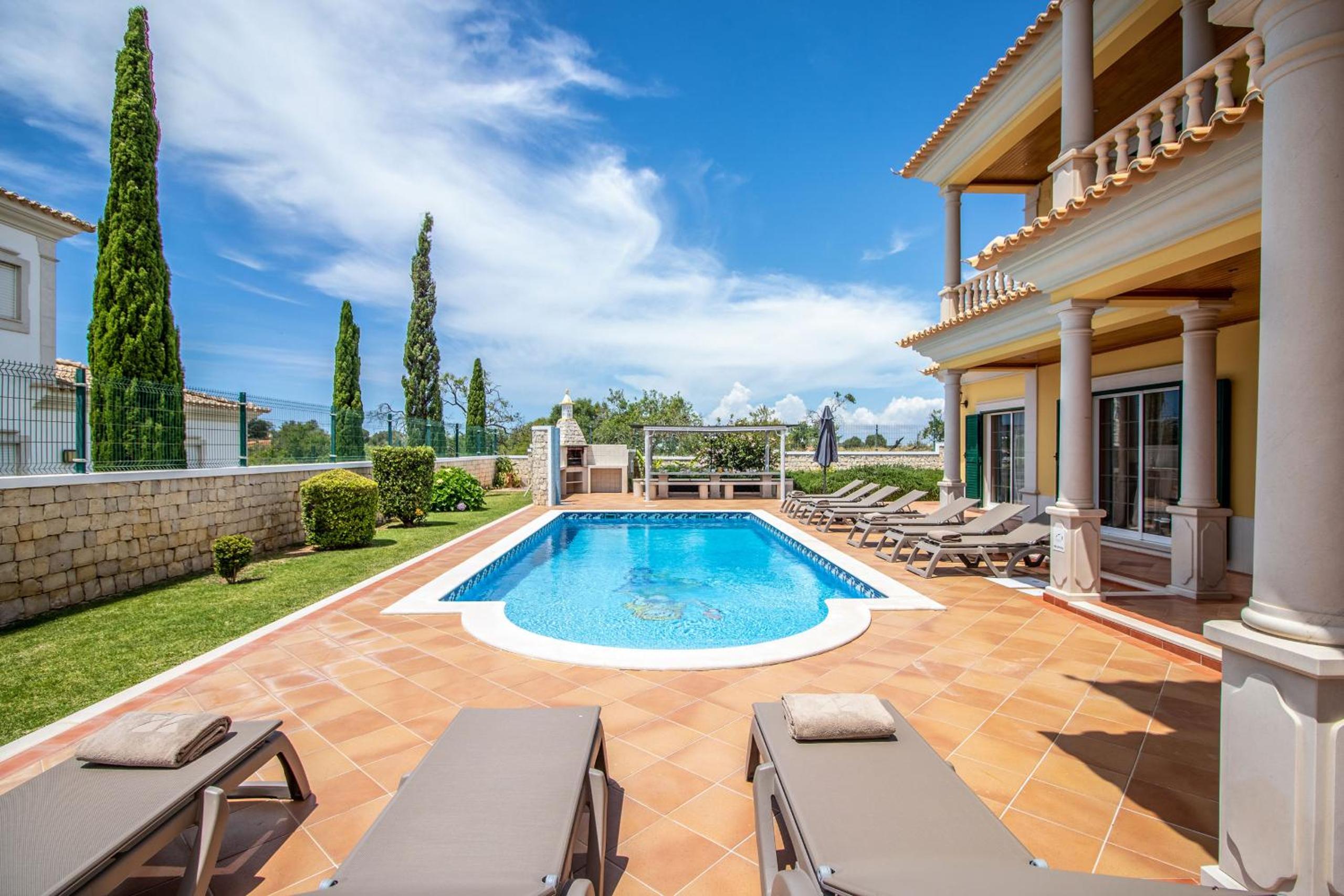 Villa Iris by Algarve Holidays