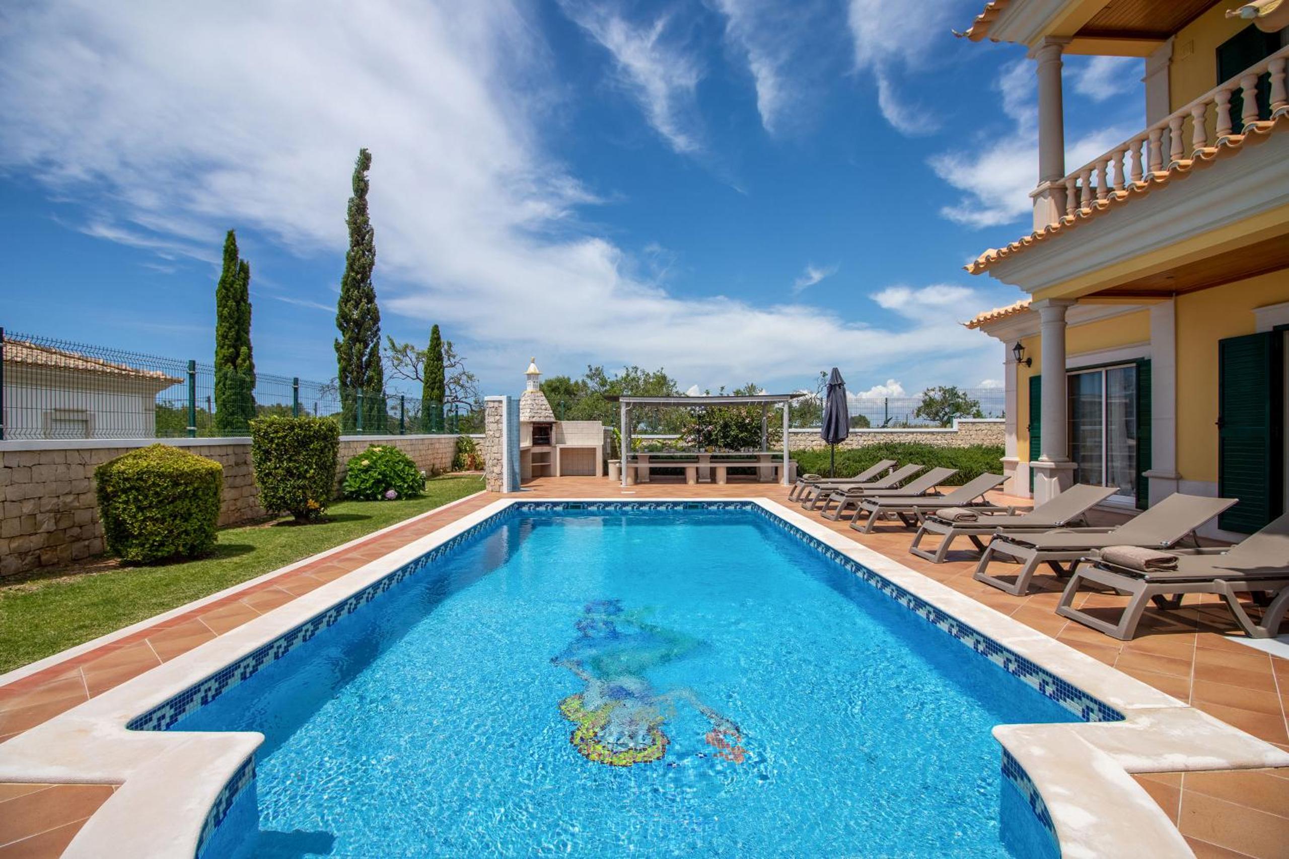 Villa Iris by Algarve Holidays