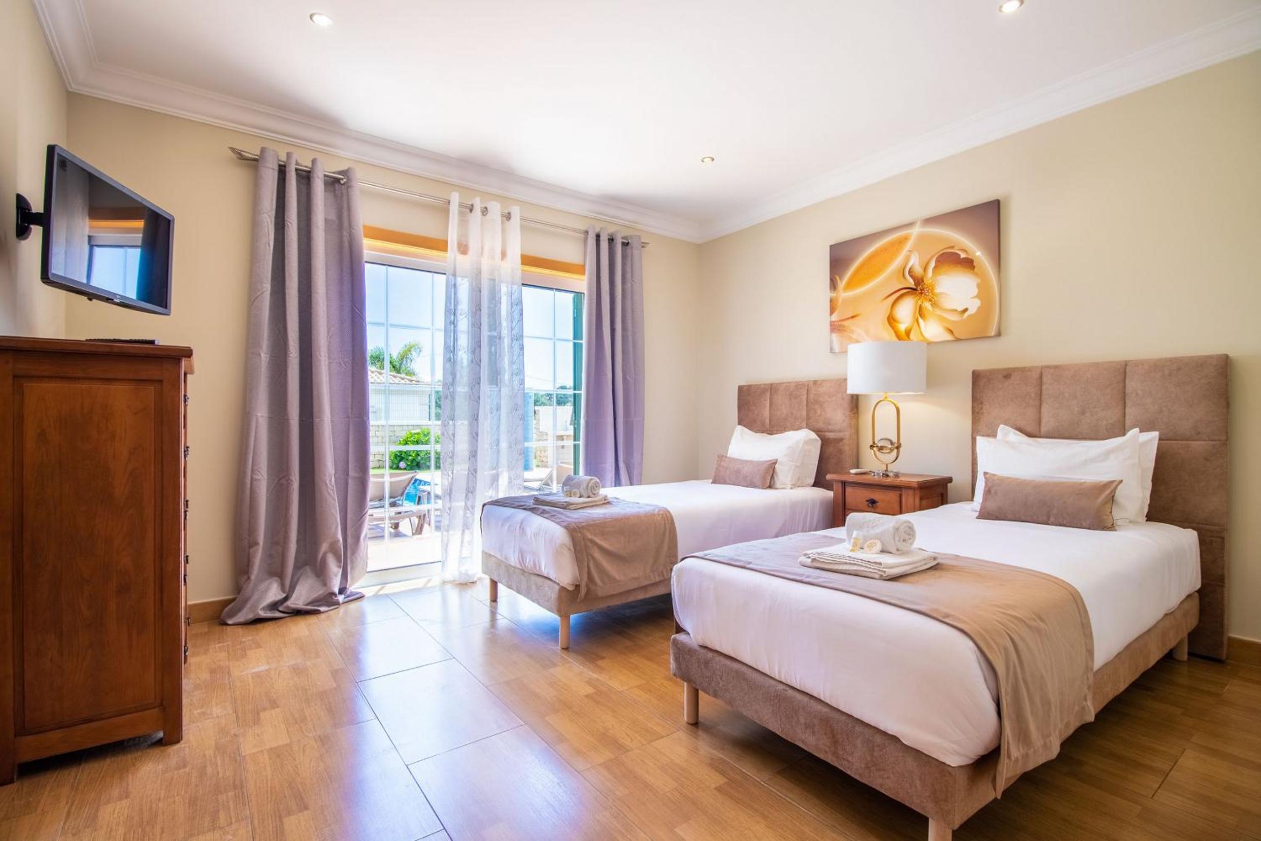 Villa Iris by Algarve Holidays