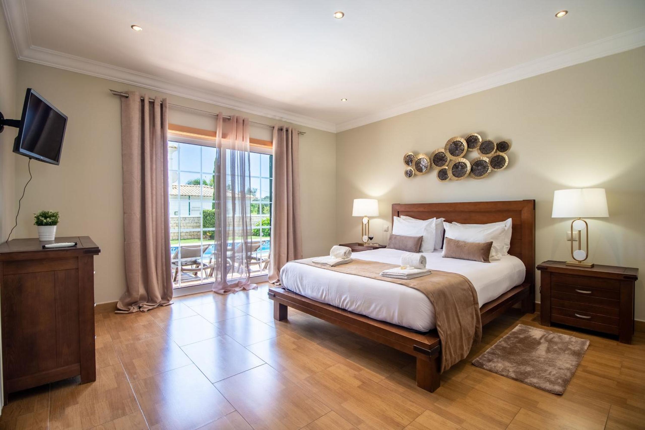 Villa Iris by Algarve Holidays