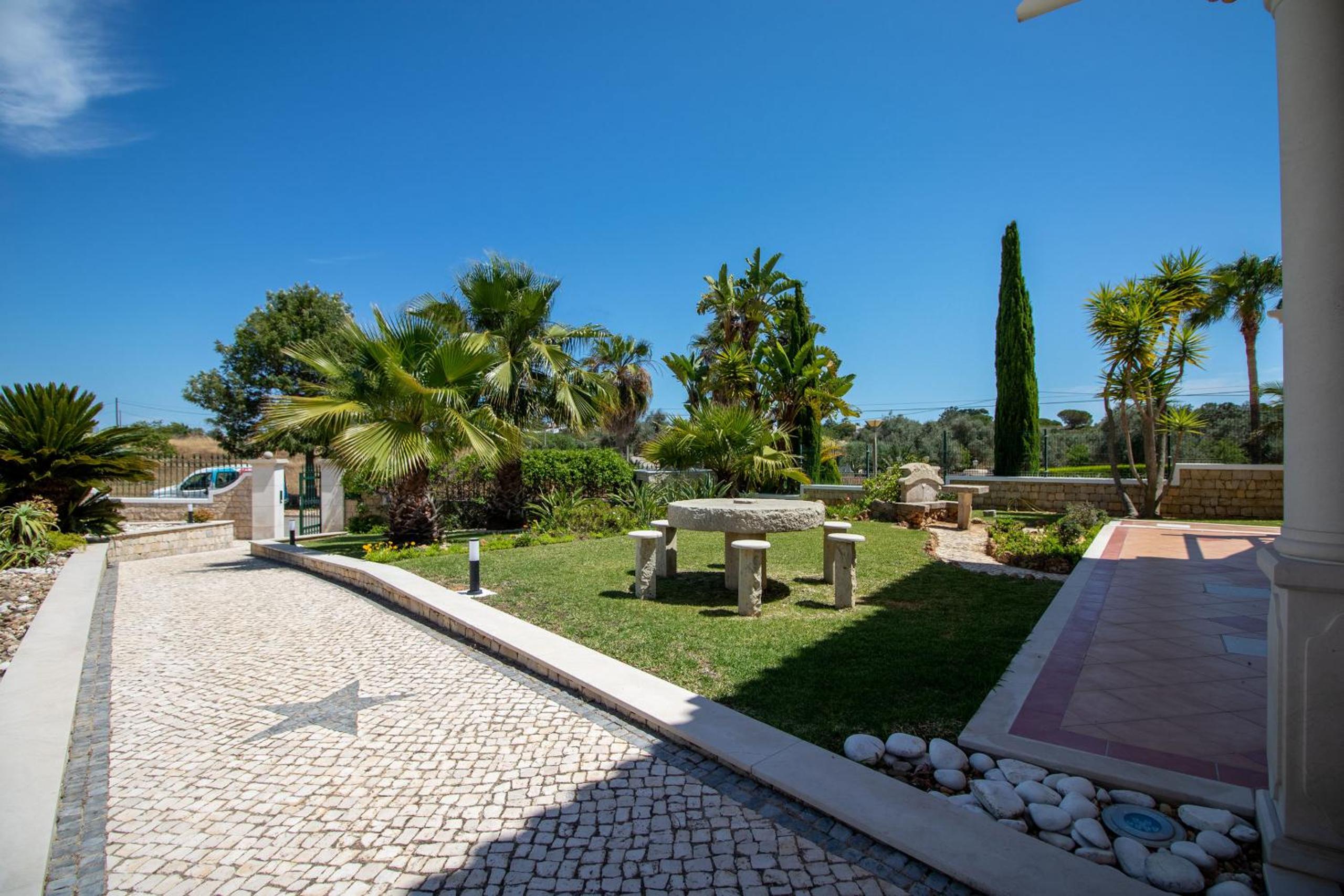 Villa Iris by Algarve Holidays