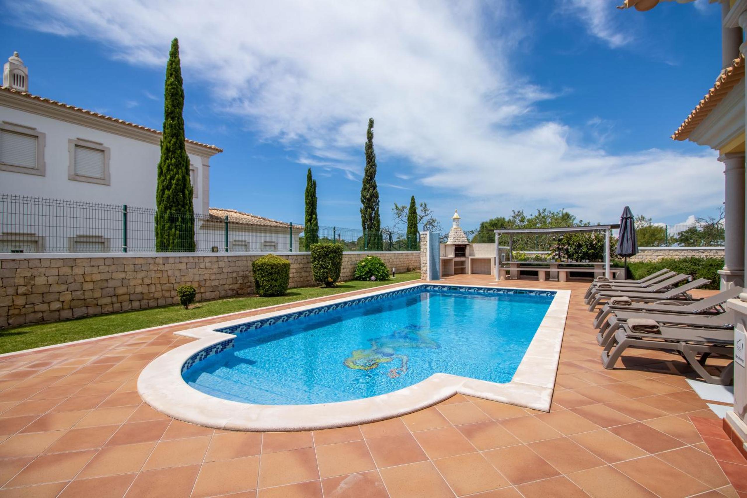 Villa Iris by Algarve Holidays